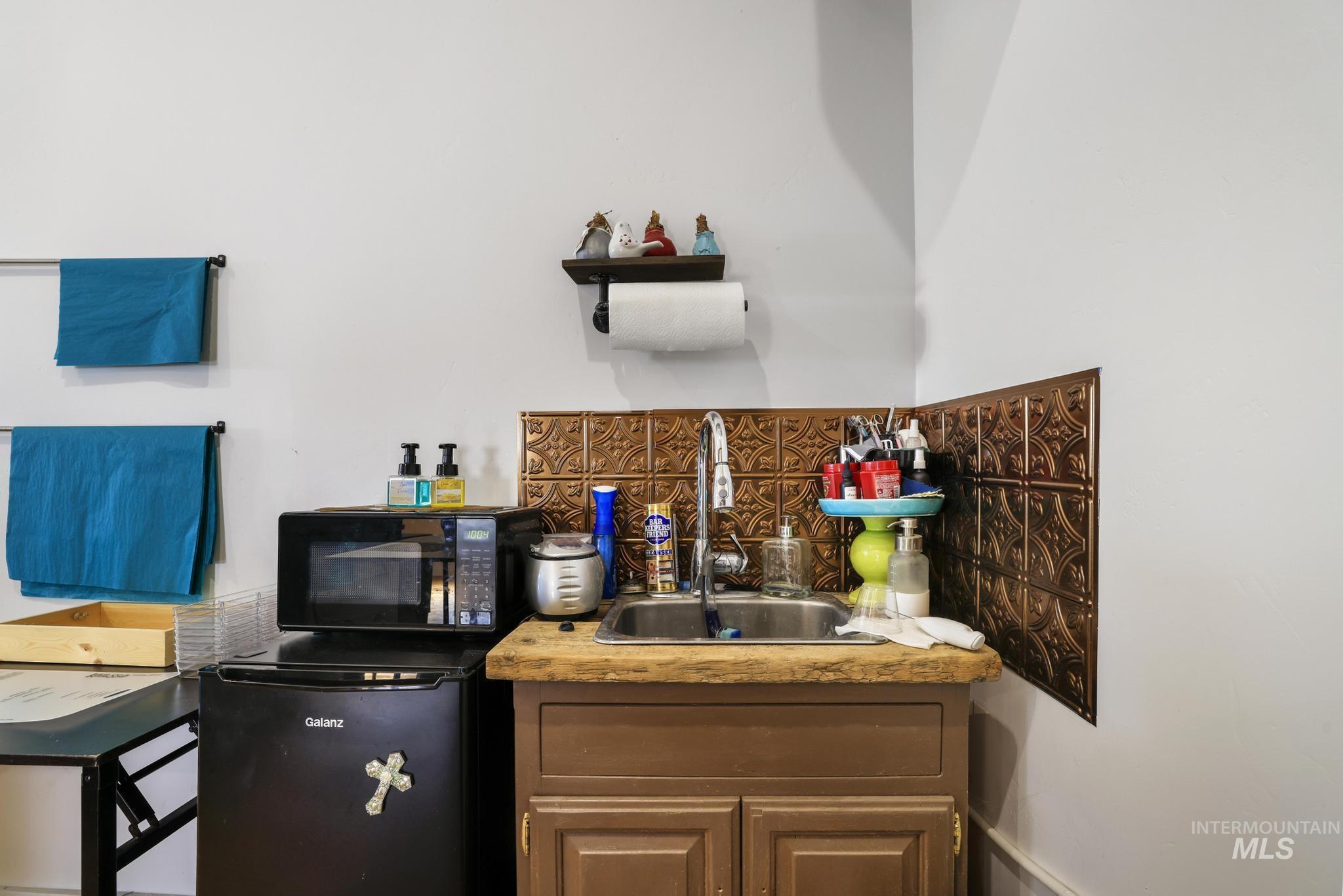 236 Main Ave North, Twin Falls, Idaho 83301, Business/Commercial For Sale, Price $33,075,MLS 98976498