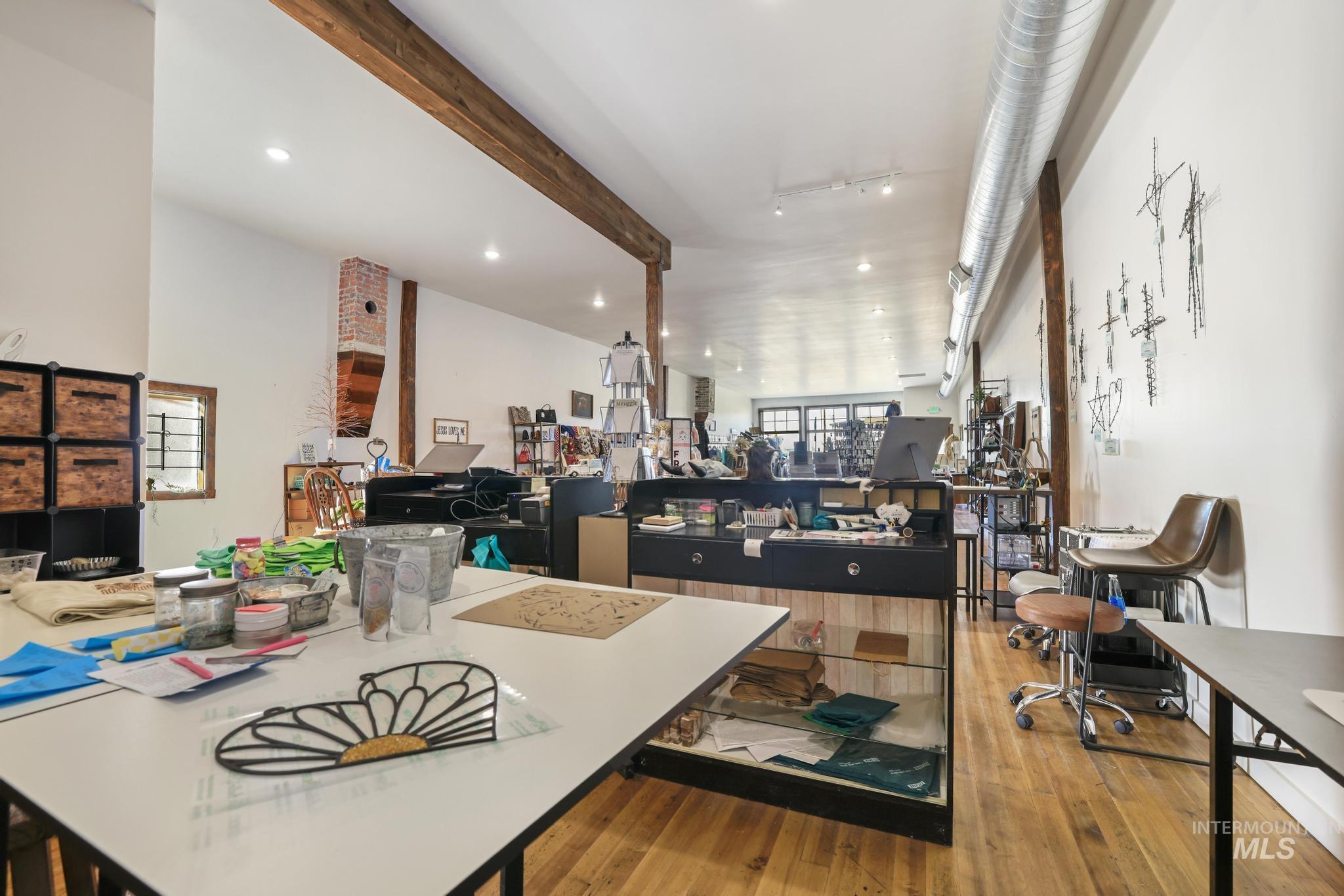 236 Main Ave North, Twin Falls, Idaho 83301, Business/Commercial For Sale, Price $33,075,MLS 98976498