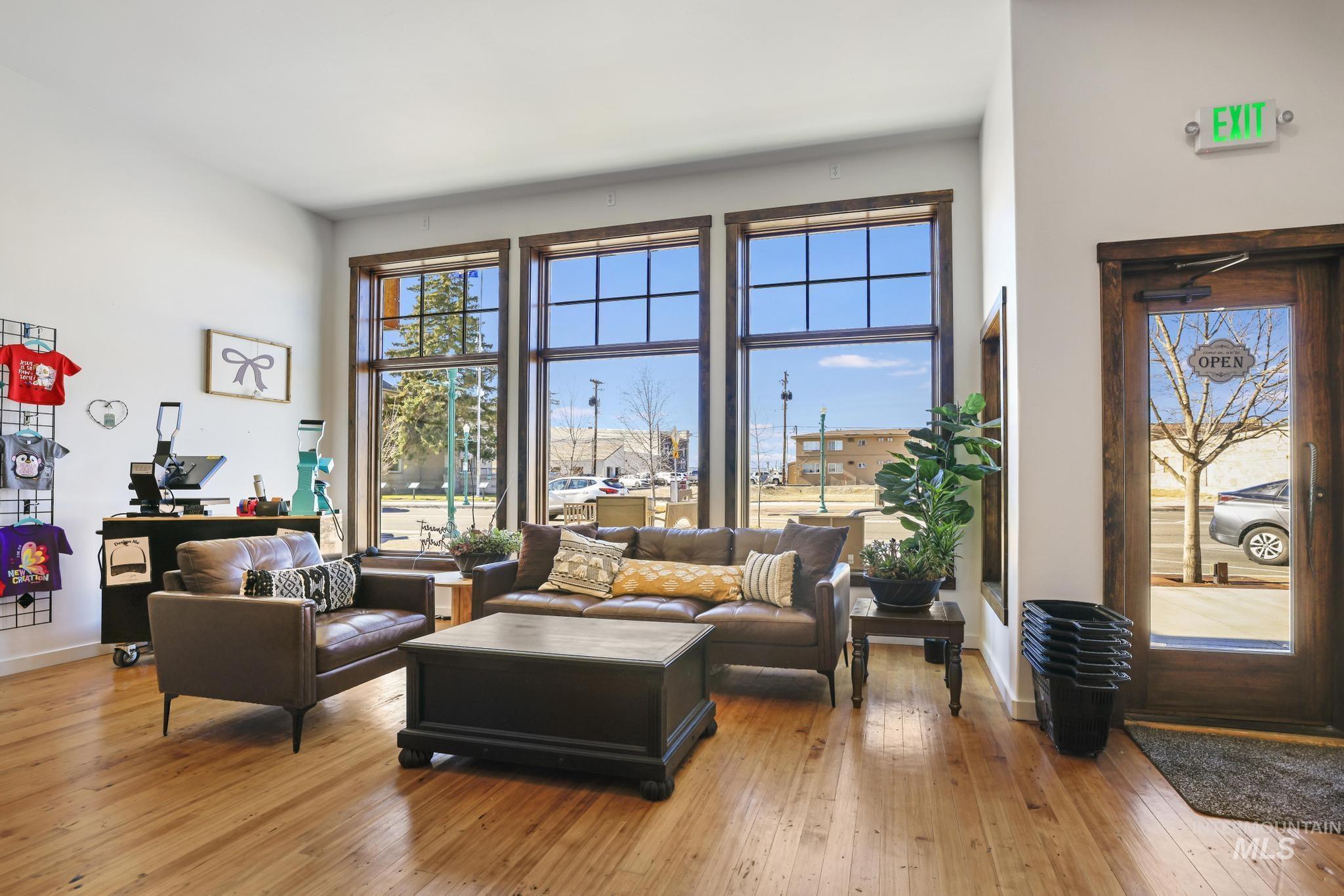 236 Main Ave North, Twin Falls, Idaho 83301, Business/Commercial For Sale, Price $33,075,MLS 98976498