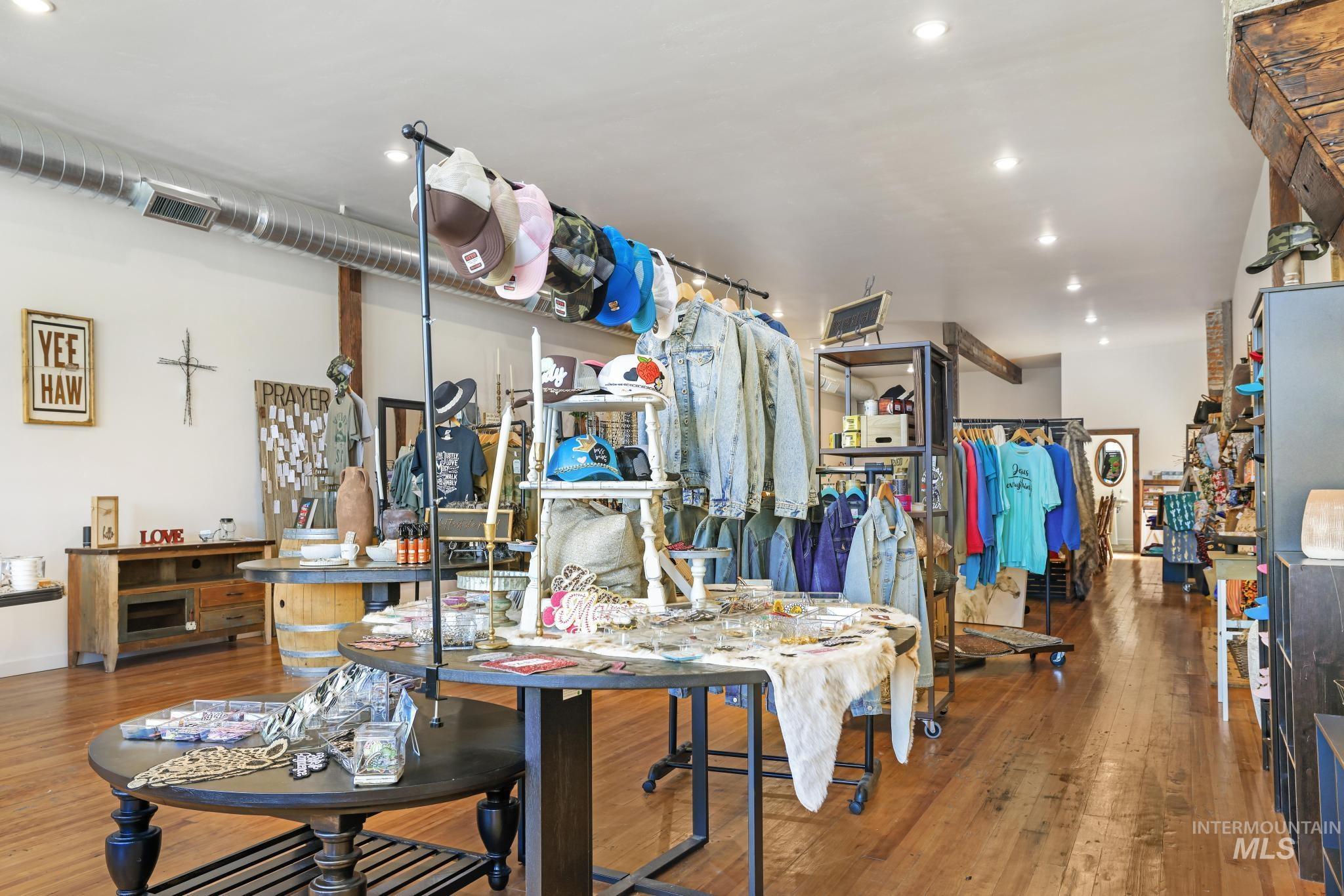 236 Main Ave North, Twin Falls, Idaho 83301, Business/Commercial For Sale, Price $33,075,MLS 98976498