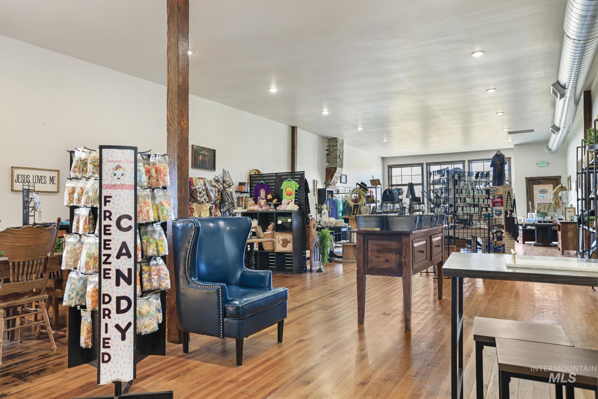 236 Main Ave North, Twin Falls, Idaho 83301, Business/Commercial For Sale, Price $33,075,MLS 98976498