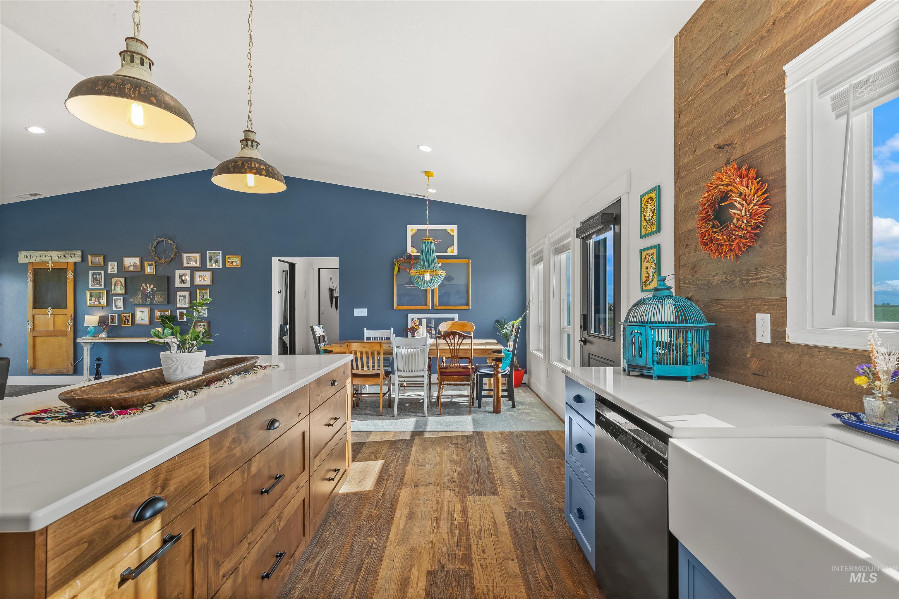 1400 Texas Ridge Rd, Deary, Idaho 83823, 4 Bedrooms, 2 Bathrooms, Residential For Sale, Price $989,000, 98976499