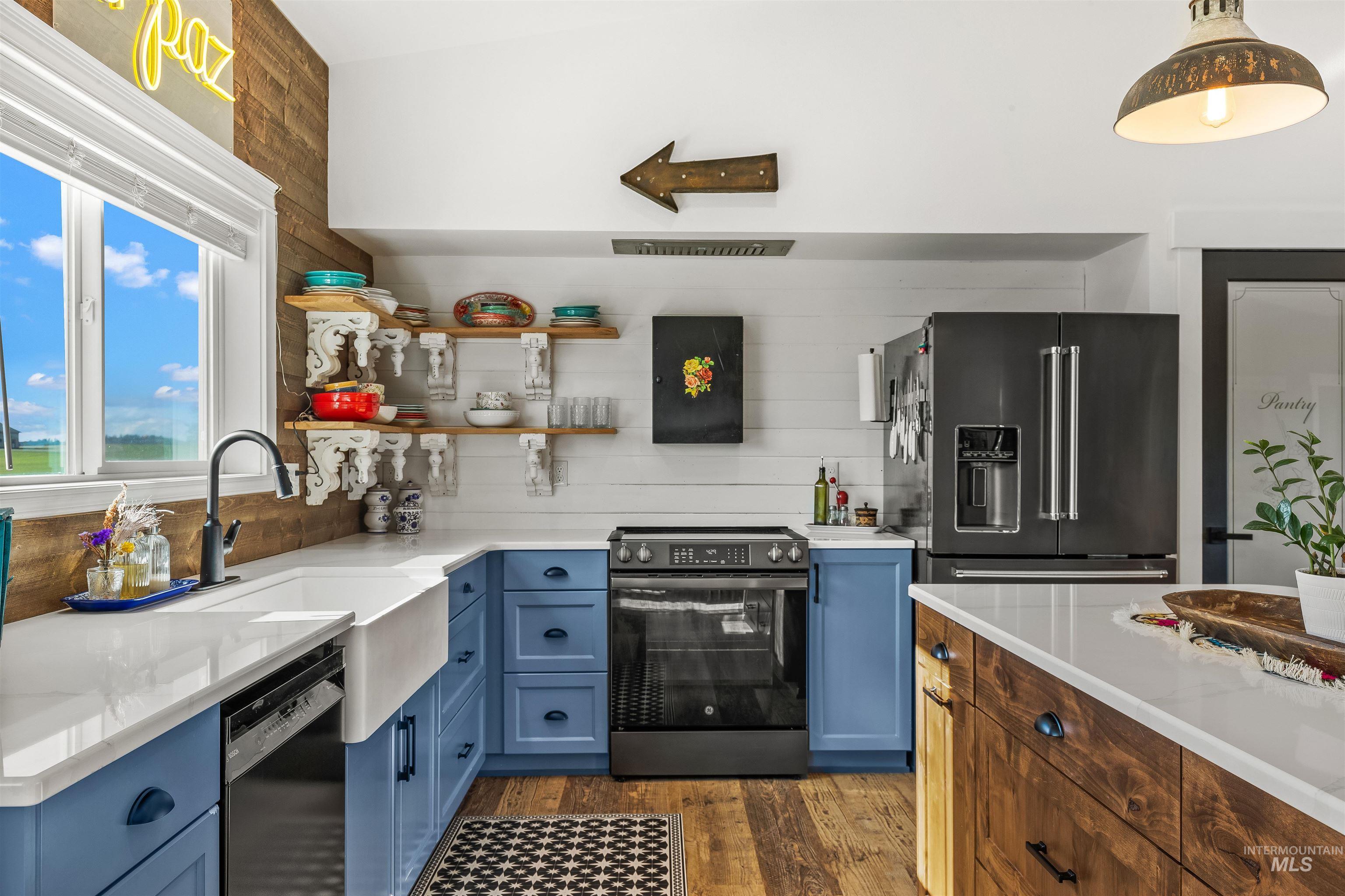 1400 Texas Ridge Rd, Deary, Idaho 83823, 4 Bedrooms, 2 Bathrooms, Residential For Sale, Price $989,000, 98976499