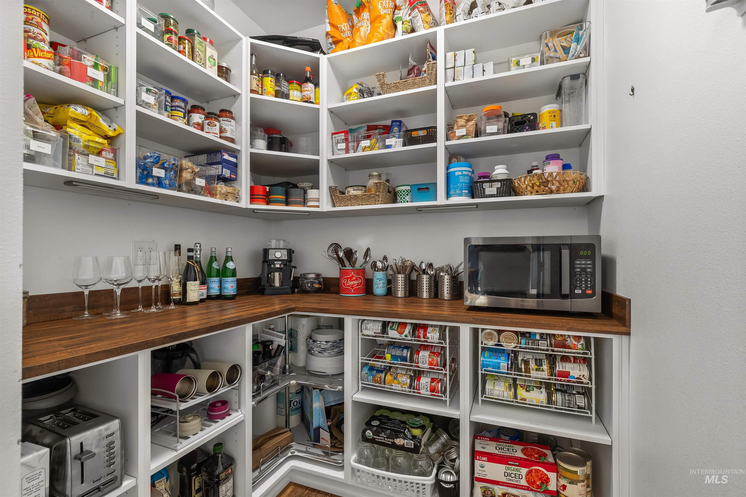 1400 Texas Ridge Rd, Deary, Idaho 83823, 4 Bedrooms, 2 Bathrooms, Residential For Sale, Price $989,000, 98976499