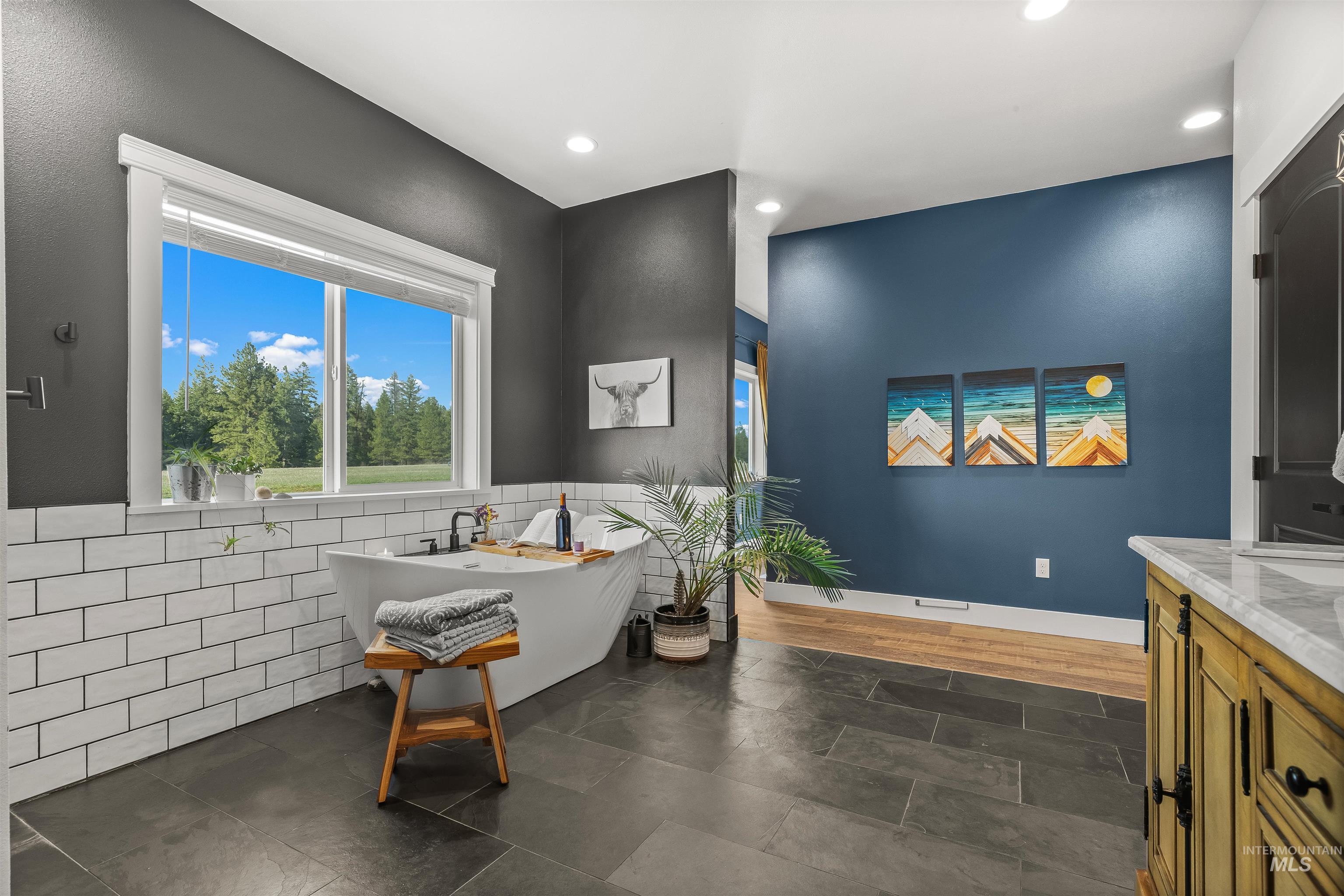 1400 Texas Ridge Rd, Deary, Idaho 83823, 4 Bedrooms, 2 Bathrooms, Residential For Sale, Price $989,000, 98976499