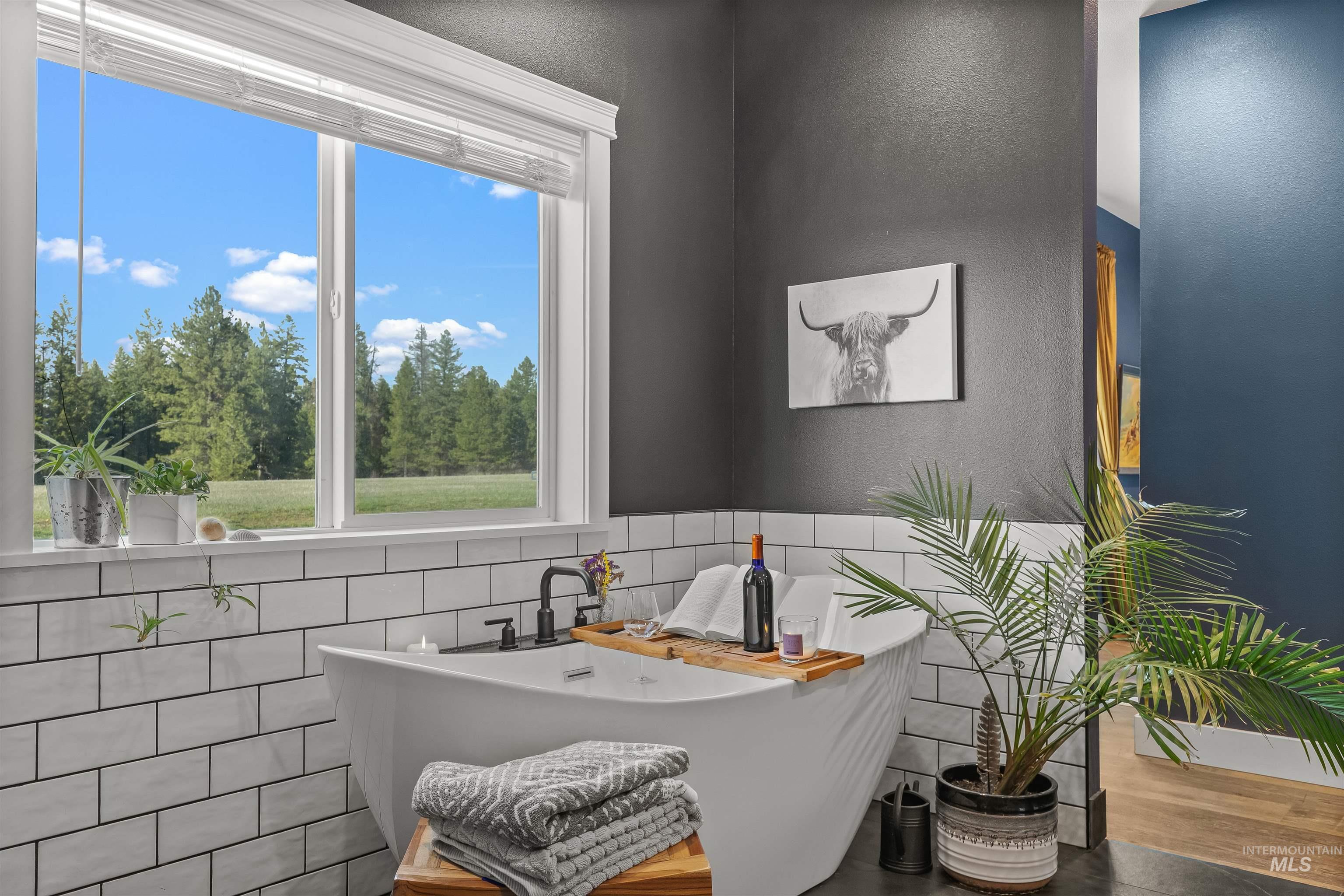 1400 Texas Ridge Rd, Deary, Idaho 83823, 4 Bedrooms, 2 Bathrooms, Residential For Sale, Price $989,000, 98976499