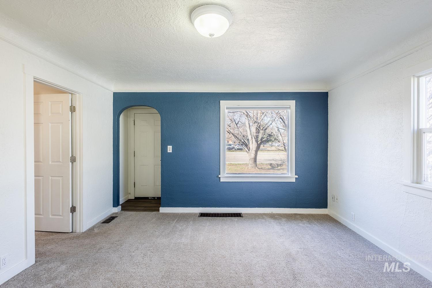 608 S Fern Street, Nampa, Idaho 83686, 2 Bedrooms, 1 Bathroom, Residential For Sale, Price $299,900, 98976500