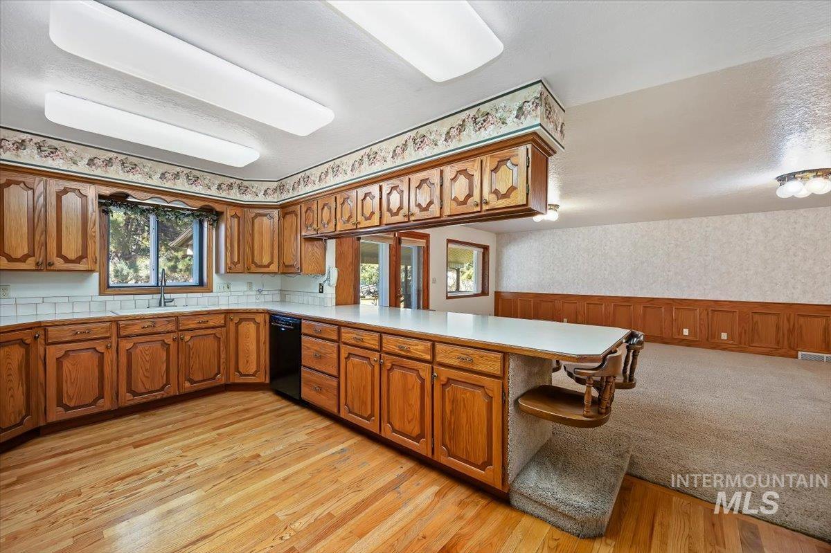 3228 Spring Creek Dr., Twin Falls, Idaho 83301, 5 Bedrooms, 2.5 Bathrooms, Residential For Sale, Price $699,900, 98976502