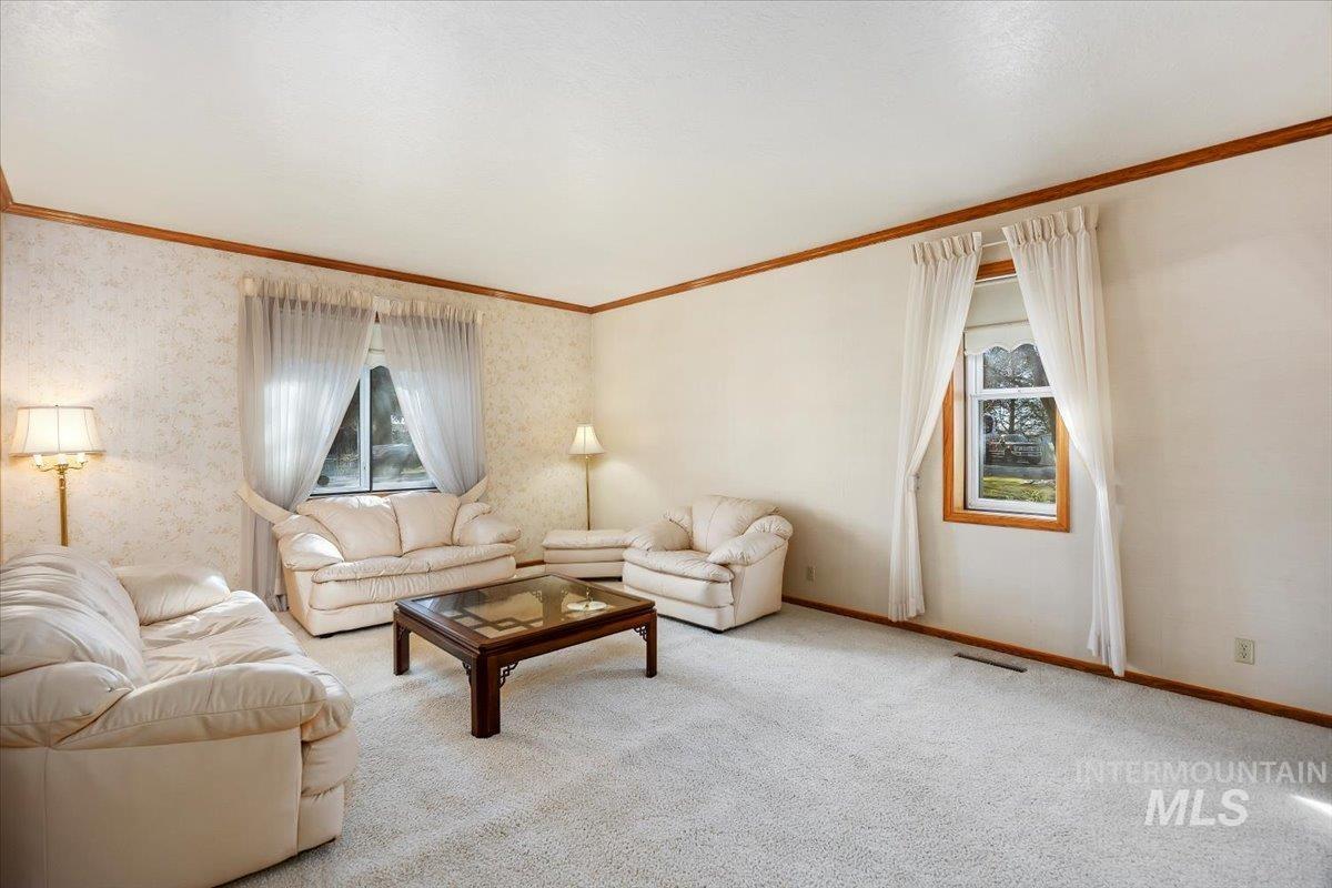 3228 Spring Creek Dr., Twin Falls, Idaho 83301, 5 Bedrooms, 2.5 Bathrooms, Residential For Sale, Price $699,900, 98976502