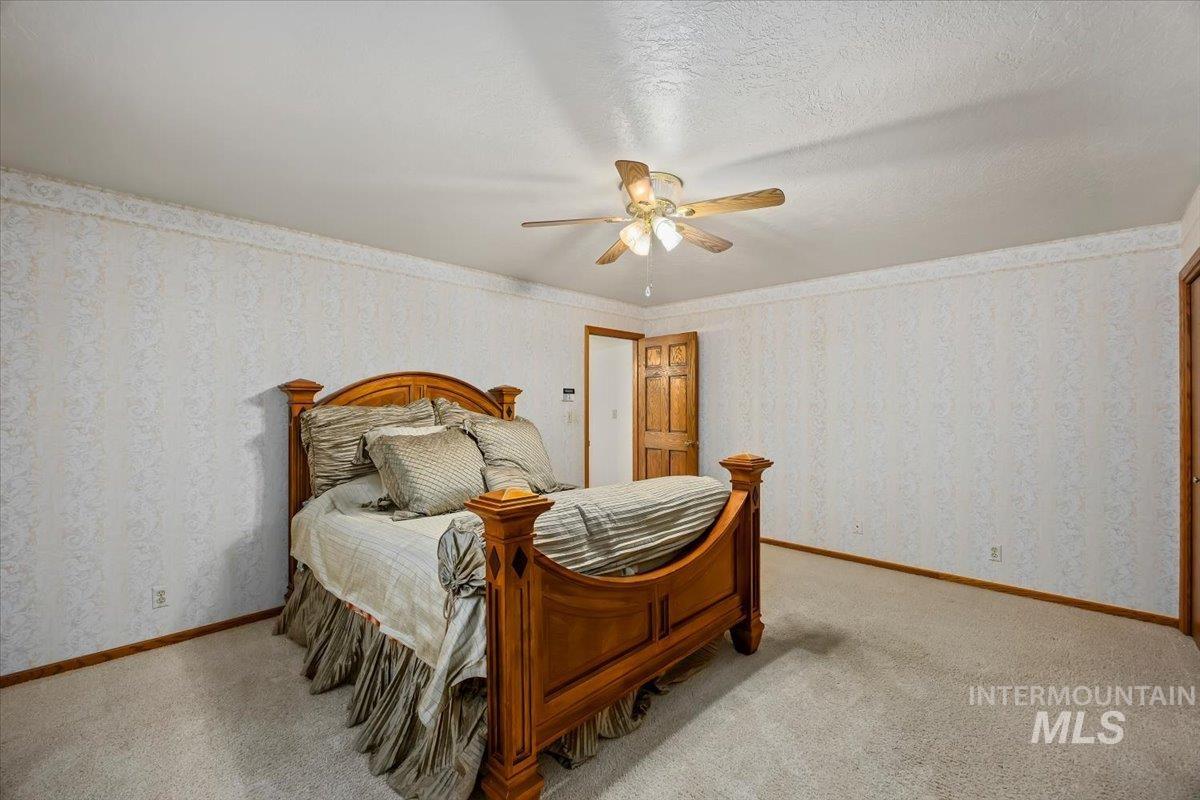 3228 Spring Creek Dr., Twin Falls, Idaho 83301, 5 Bedrooms, 2.5 Bathrooms, Residential For Sale, Price $699,900, 98976502