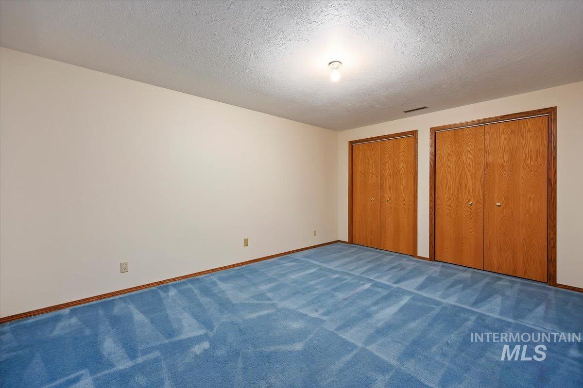 3228 Spring Creek Dr., Twin Falls, Idaho 83301, 5 Bedrooms, 2.5 Bathrooms, Residential For Sale, Price $699,900, 98976502