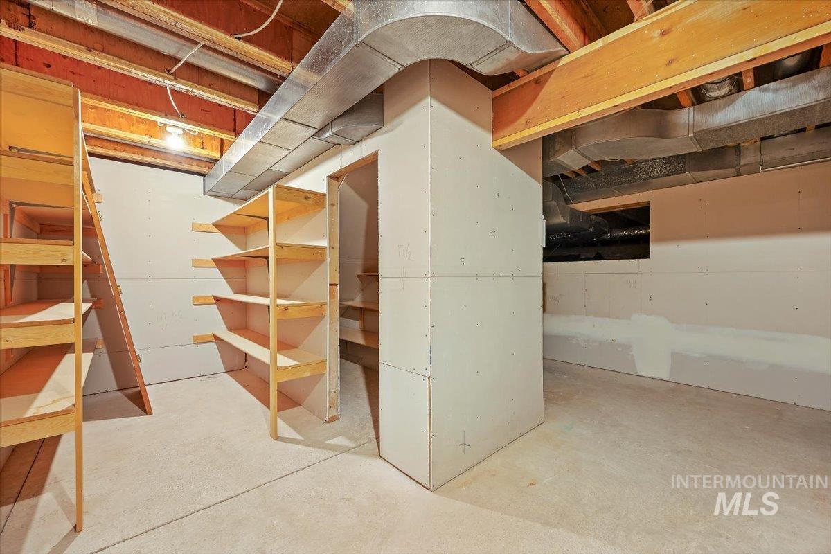 3228 Spring Creek Dr., Twin Falls, Idaho 83301, 5 Bedrooms, 2.5 Bathrooms, Residential For Sale, Price $699,900, 98976502