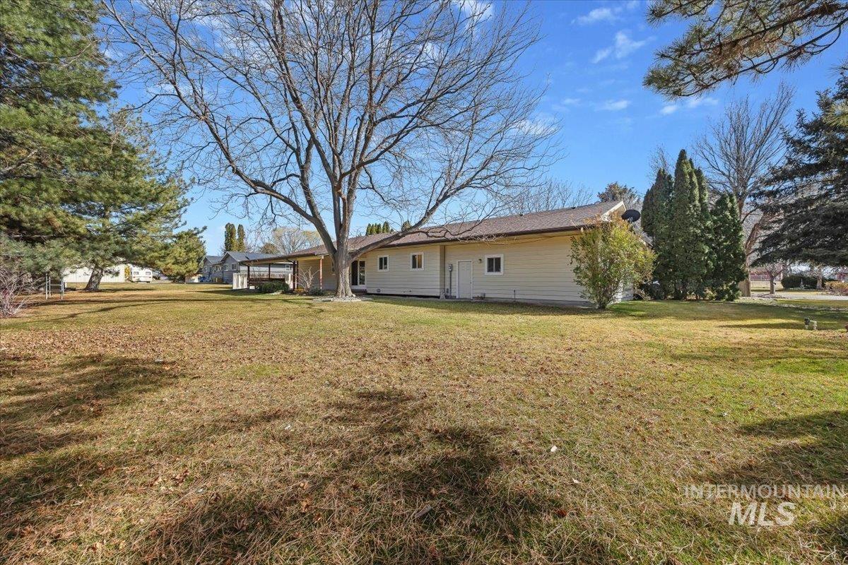 3228 Spring Creek Dr., Twin Falls, Idaho 83301, 5 Bedrooms, 2.5 Bathrooms, Residential For Sale, Price $699,900, 98976502