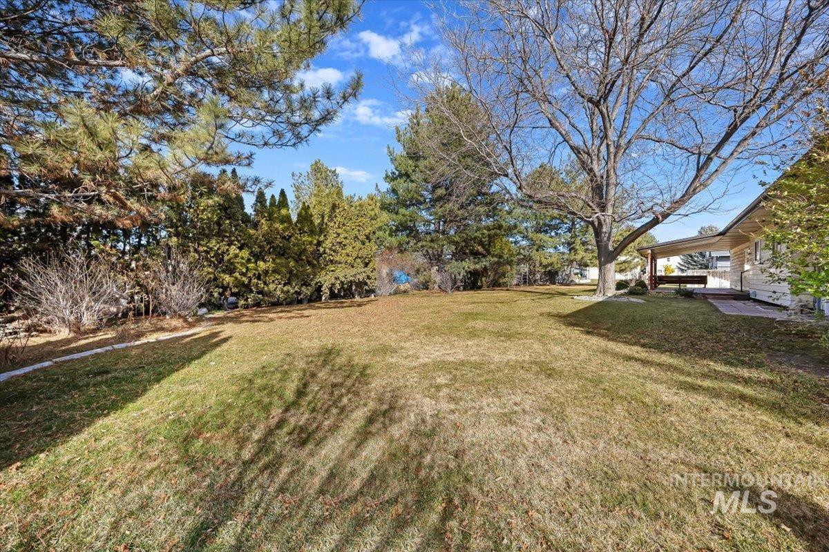 3228 Spring Creek Dr., Twin Falls, Idaho 83301, 5 Bedrooms, 2.5 Bathrooms, Residential For Sale, Price $699,900, 98976502