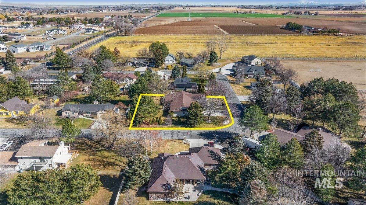 3228 Spring Creek Dr., Twin Falls, Idaho 83301, 5 Bedrooms, 2.5 Bathrooms, Residential For Sale, Price $699,900, 98976502