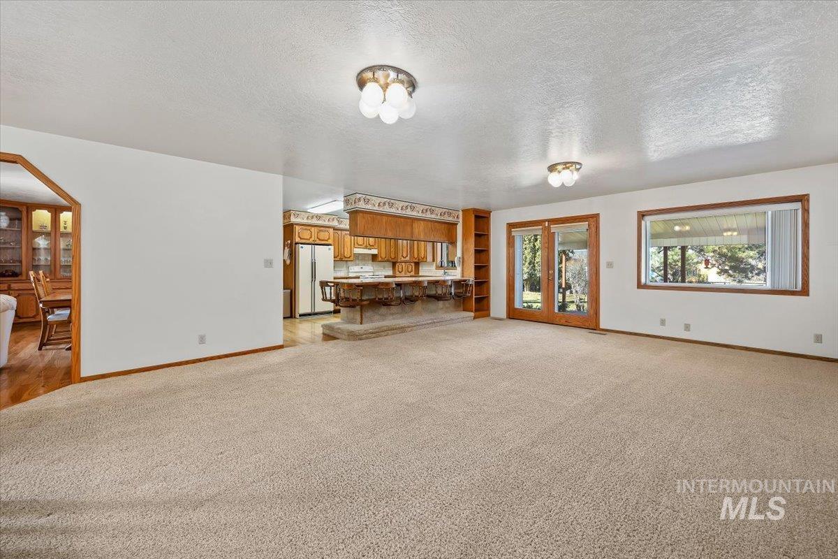 3228 Spring Creek Dr., Twin Falls, Idaho 83301, 5 Bedrooms, 2.5 Bathrooms, Residential For Sale, Price $699,900, 98976502