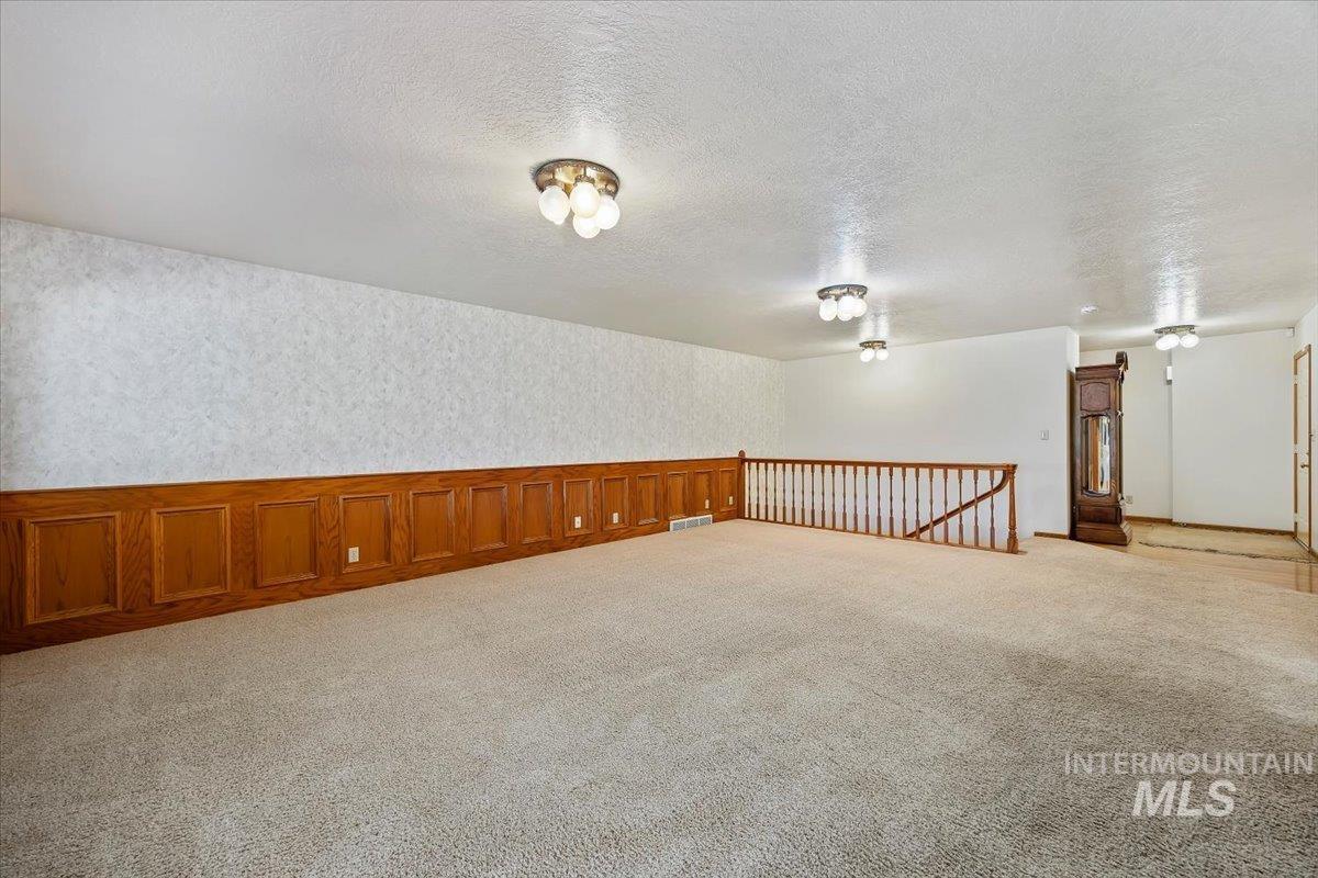 3228 Spring Creek Dr., Twin Falls, Idaho 83301, 5 Bedrooms, 2.5 Bathrooms, Residential For Sale, Price $699,900, 98976502