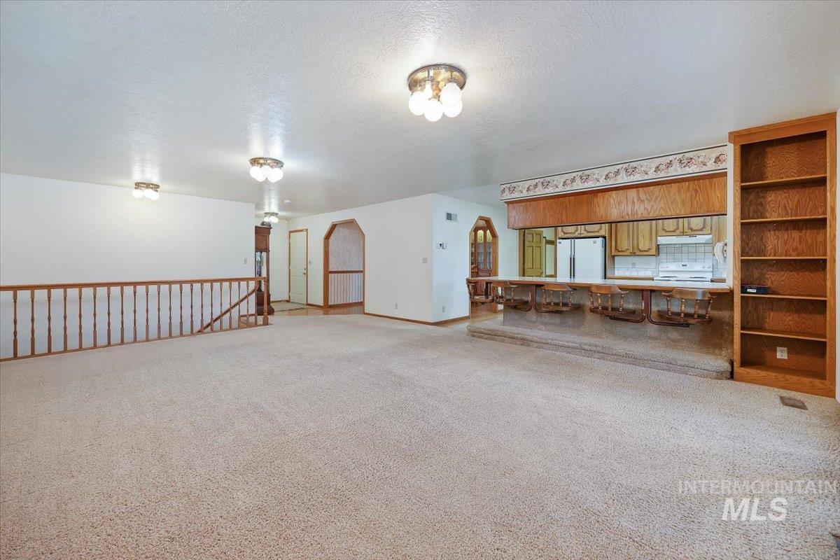 3228 Spring Creek Dr., Twin Falls, Idaho 83301, 5 Bedrooms, 2.5 Bathrooms, Residential For Sale, Price $699,900, 98976502