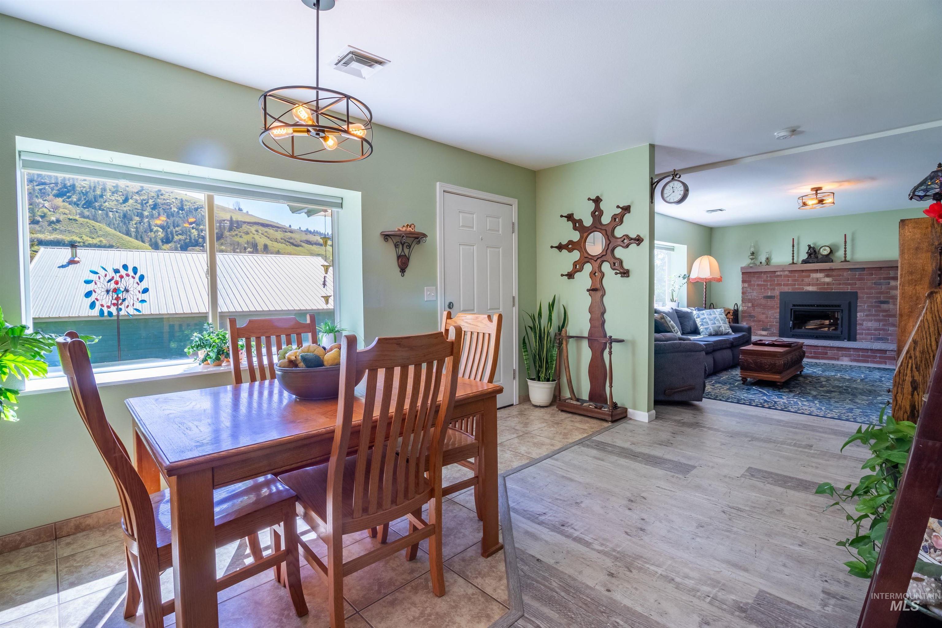 305 3rd Street, Juliaetta, Idaho 83535, 2 Bedrooms, 2 Bathrooms, Residential For Sale, Price $345,000, 98976505