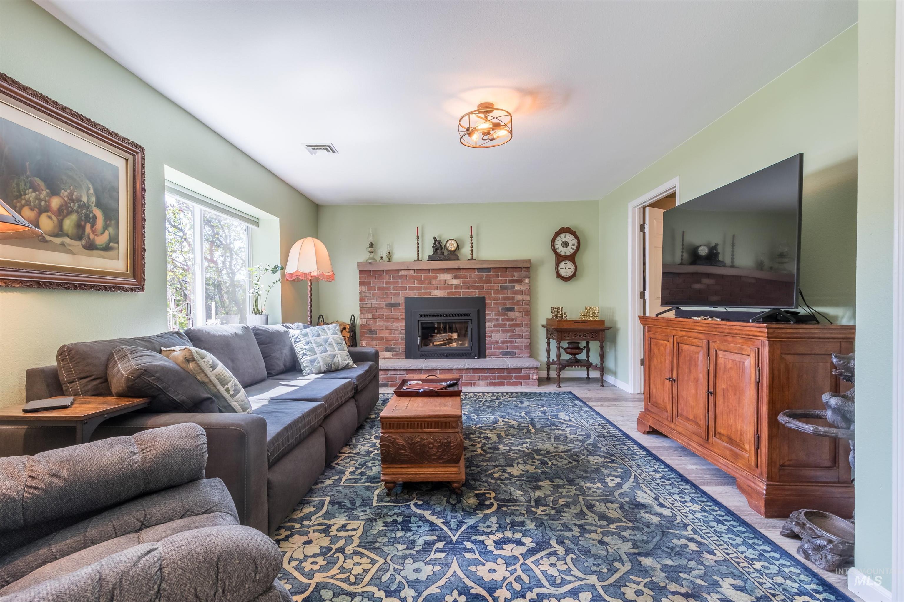 305 3rd Street, Juliaetta, Idaho 83535, 2 Bedrooms, 2 Bathrooms, Residential For Sale, Price $345,000, 98976505