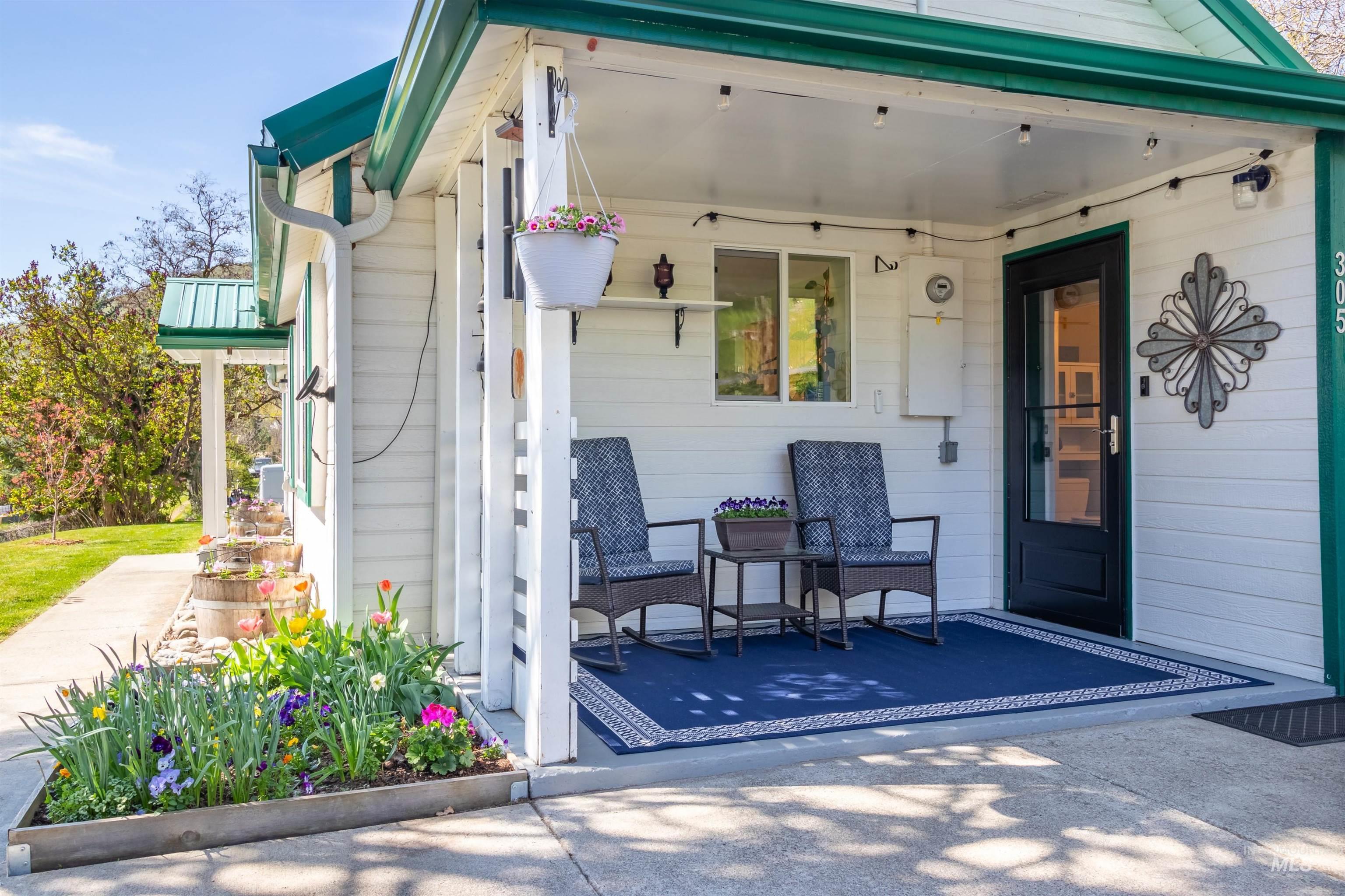 305 3rd Street, Juliaetta, Idaho 83535, 2 Bedrooms, 2 Bathrooms, Residential For Sale, Price $345,000, 98976505