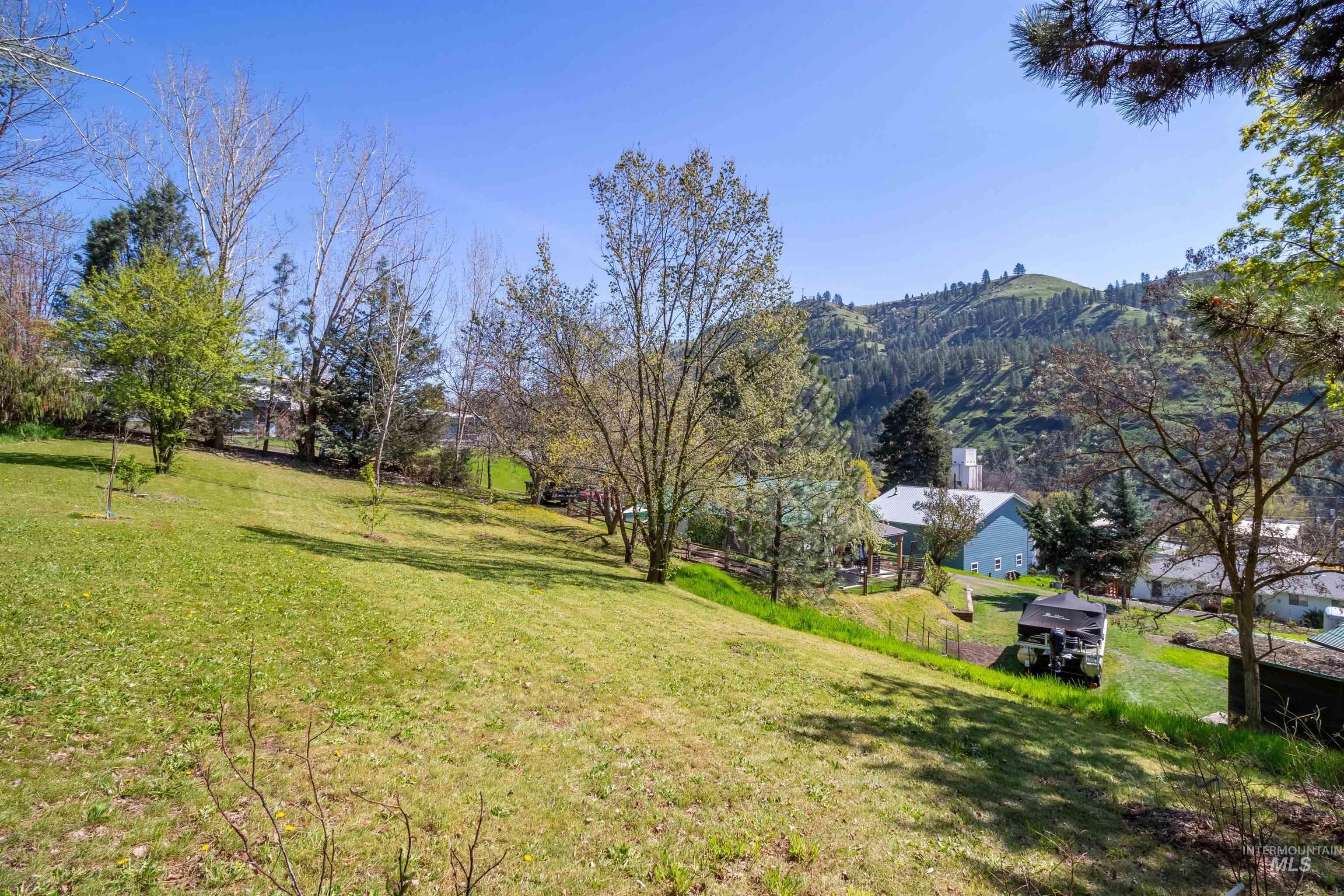 305 3rd Street, Juliaetta, Idaho 83535, 2 Bedrooms, 2 Bathrooms, Residential For Sale, Price $345,000, 98976505