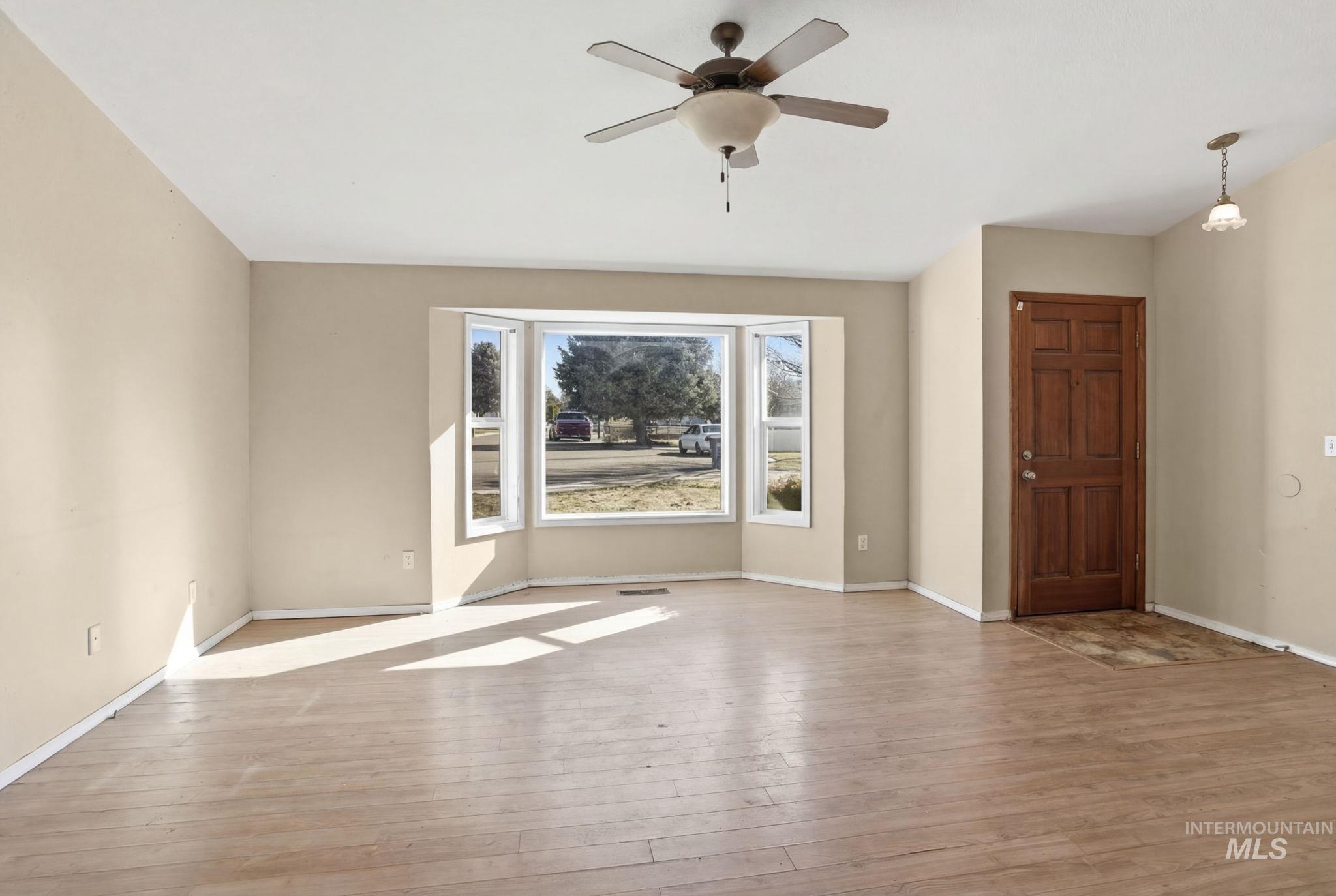 1121 Summerwind Pl, Nampa, Idaho 83651, 2 Bedrooms, 1 Bathroom, Residential For Sale, Price $319,000, 98976509