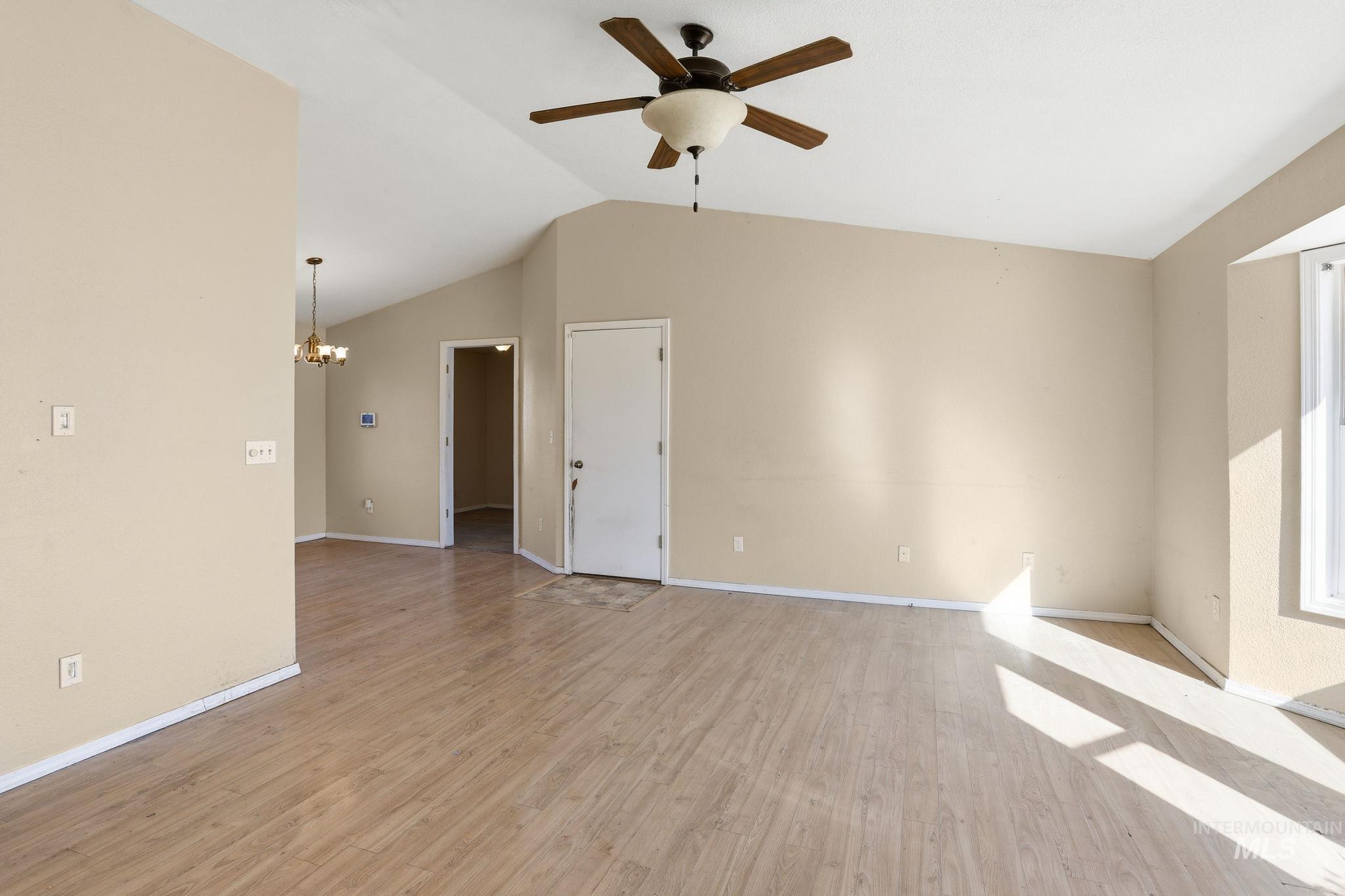 1121 Summerwind Pl, Nampa, Idaho 83651, 2 Bedrooms, 1 Bathroom, Residential For Sale, Price $319,000, 98976509