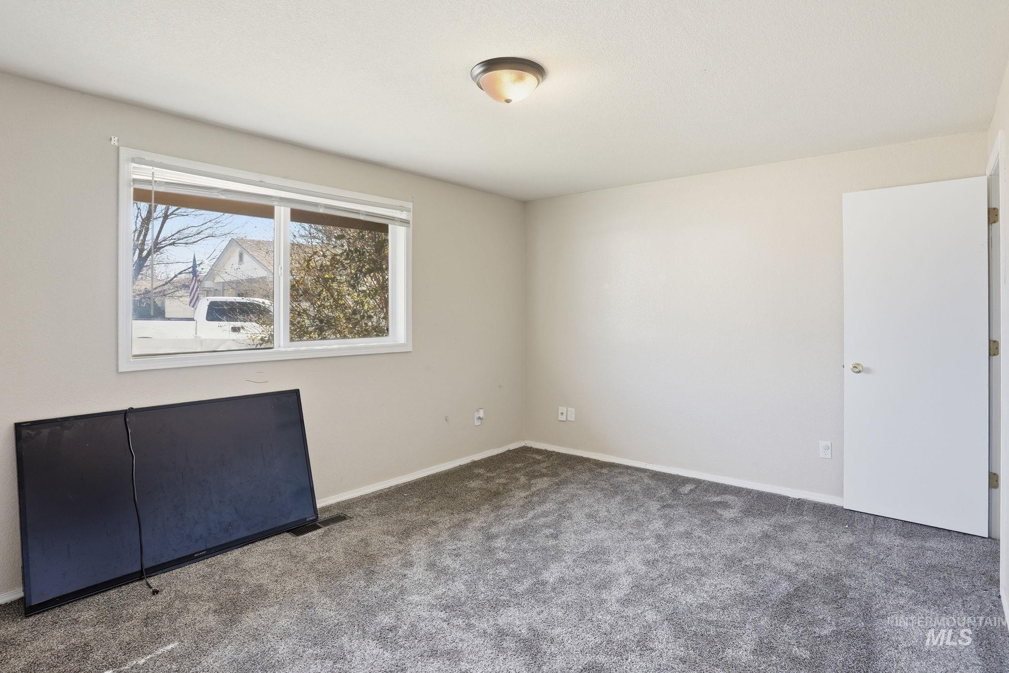 1121 Summerwind Pl, Nampa, Idaho 83651, 2 Bedrooms, 1 Bathroom, Residential For Sale, Price $319,000, 98976509