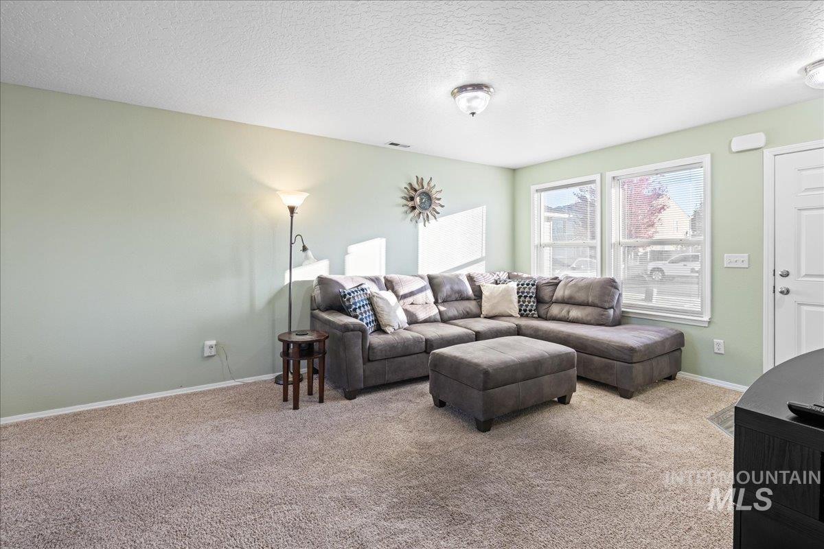 777 S Jarbidge Ave, Middleton, Idaho 83644, 3 Bedrooms, 2 Bathrooms, Residential For Sale, Price $349,900, 98976510