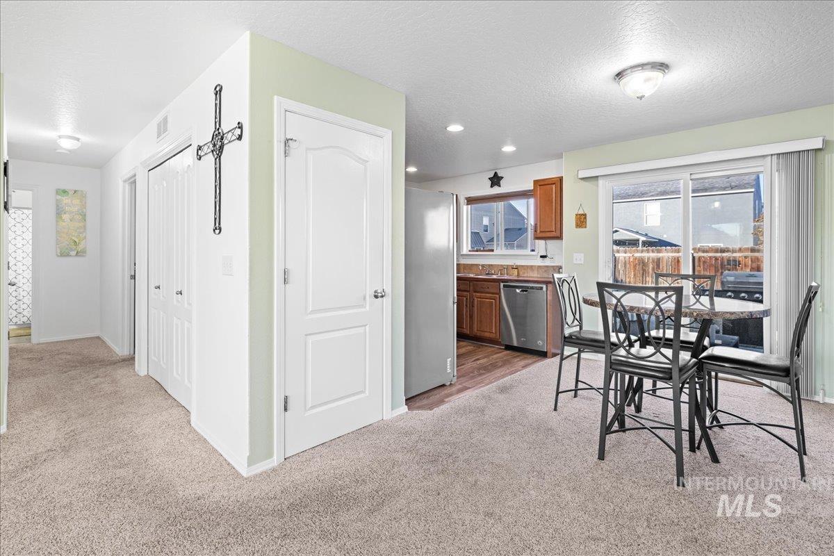 777 S Jarbidge Ave, Middleton, Idaho 83644, 3 Bedrooms, 2 Bathrooms, Residential For Sale, Price $349,900, 98976510