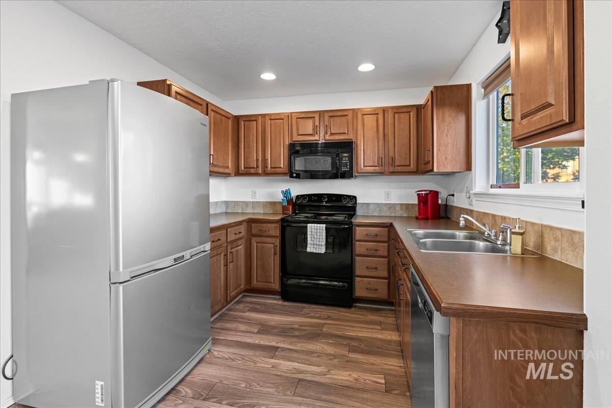 777 S Jarbidge Ave, Middleton, Idaho 83644, 3 Bedrooms, 2 Bathrooms, Residential For Sale, Price $349,900, 98976510