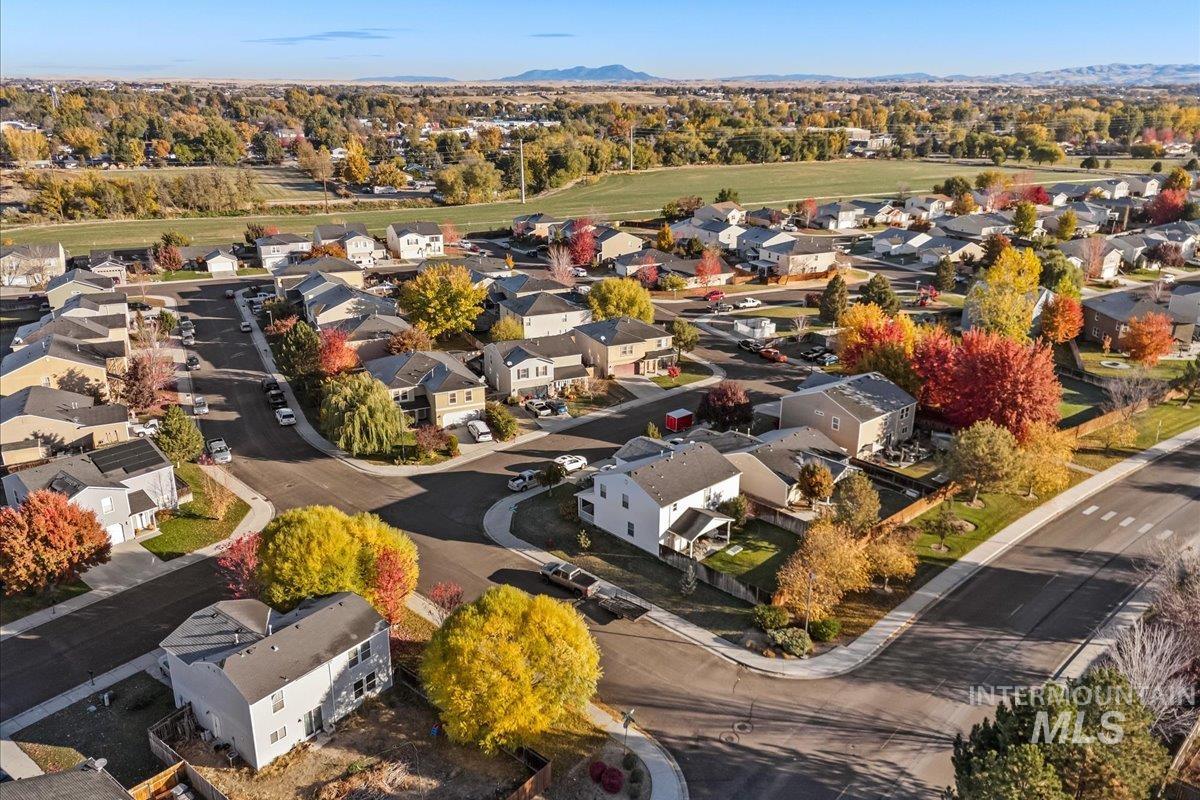 777 S Jarbidge Ave, Middleton, Idaho 83644, 3 Bedrooms, 2 Bathrooms, Residential For Sale, Price $349,900, 98976510