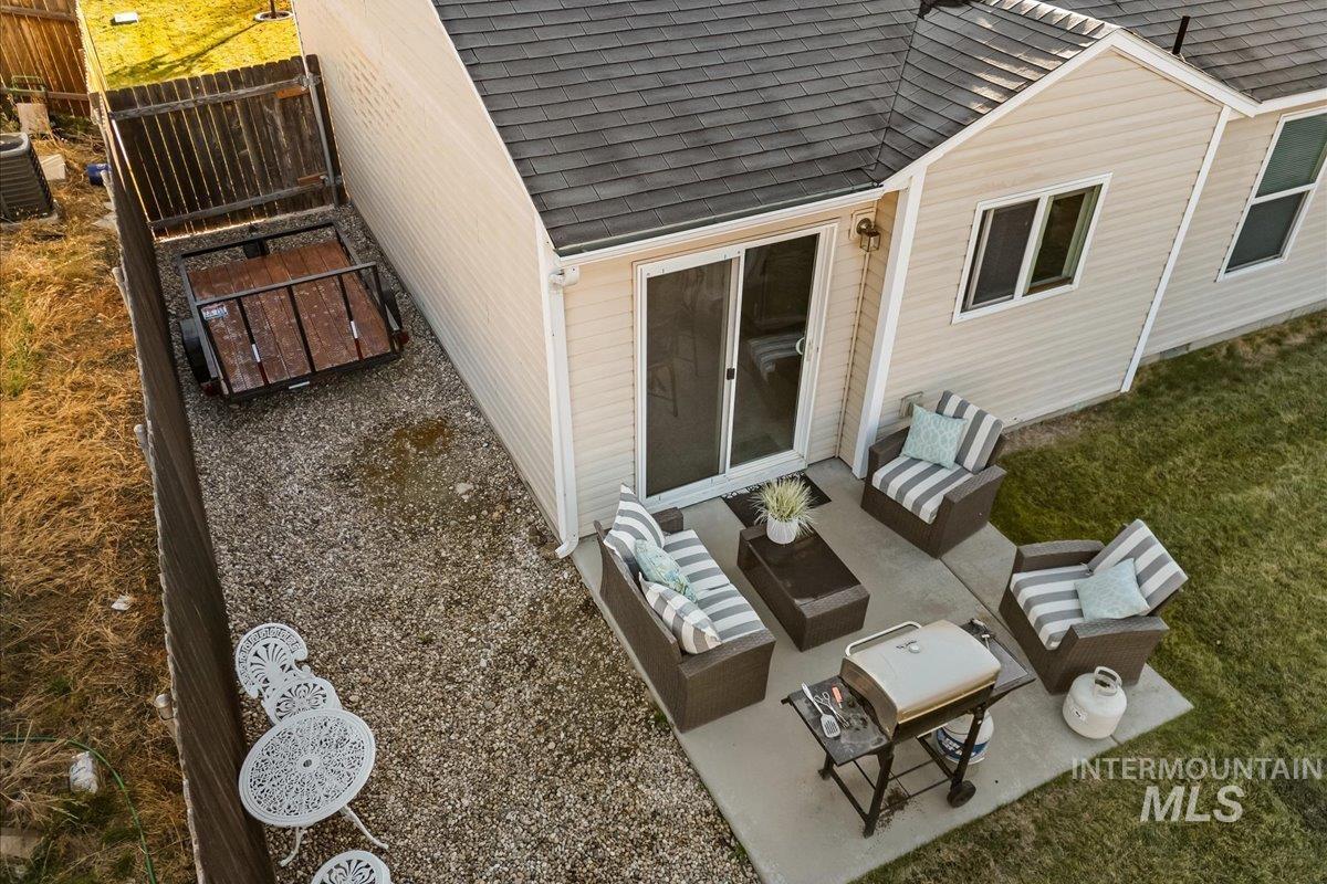 777 S Jarbidge Ave, Middleton, Idaho 83644, 3 Bedrooms, 2 Bathrooms, Residential For Sale, Price $349,900, 98976510