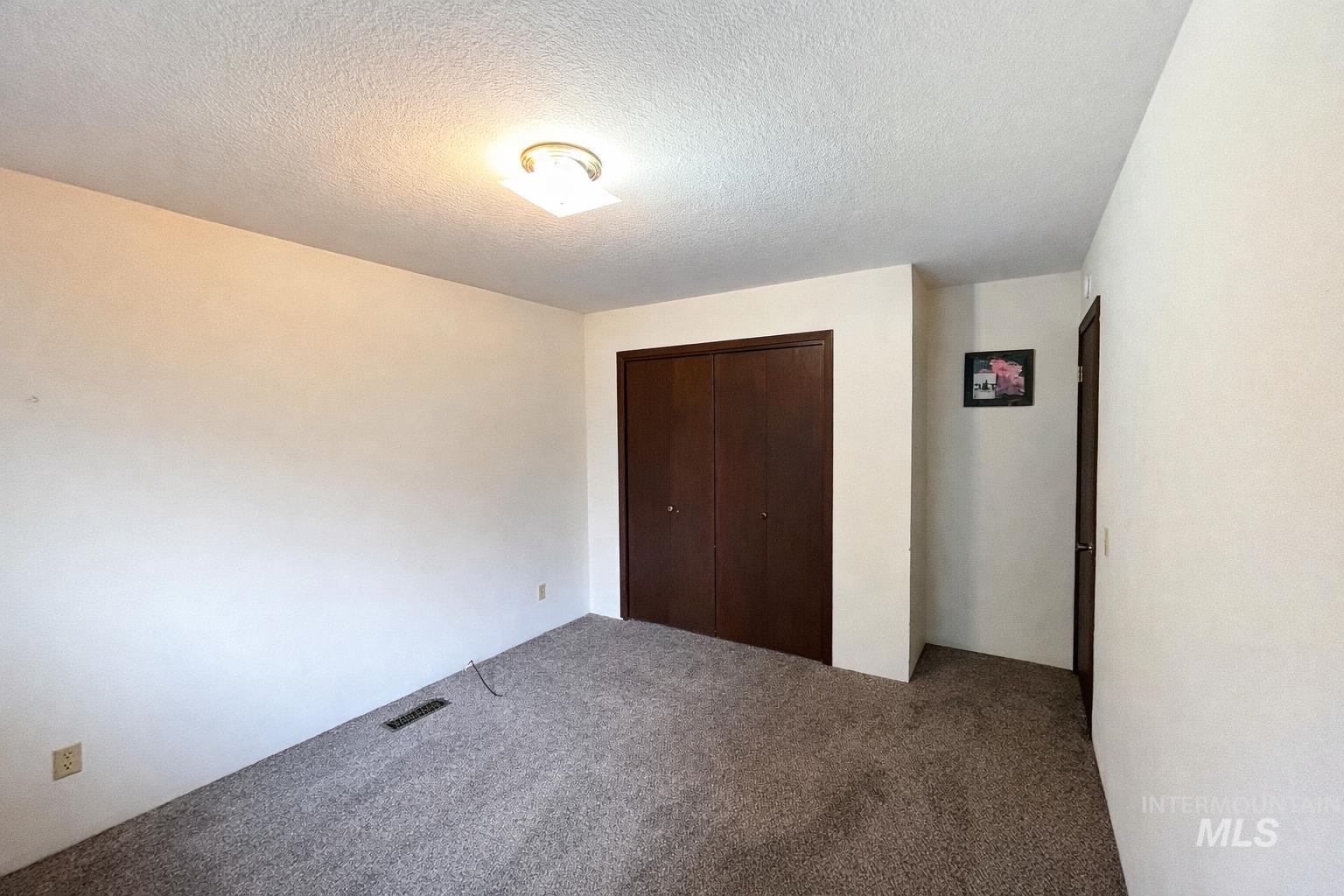 744 16th Ave E, Jerome, Idaho 83338, 3 Bedrooms, 2 Bathrooms, Residential For Sale, Price $330,000, 98976513