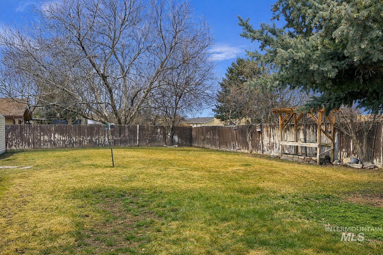 744 16th Ave E, Jerome, Idaho 83338, 3 Bedrooms, 2 Bathrooms, Residential For Sale, Price $330,000, 98976513