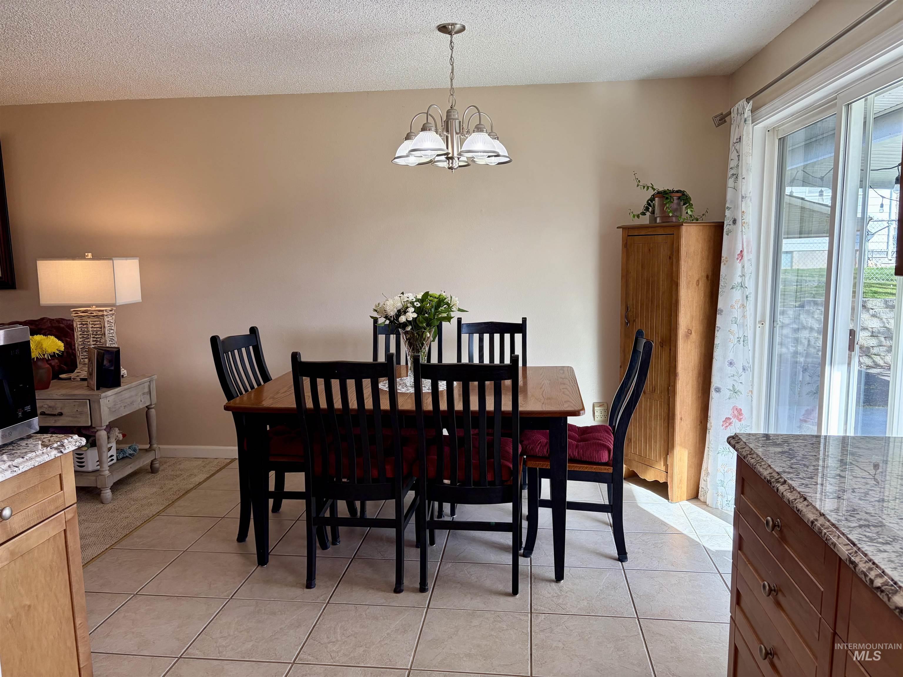 2253 Bellevue Drive, Clarkston, Washington 99403, 4 Bedrooms, 2 Bathrooms, Residential For Sale, Price $429,900, 98976523