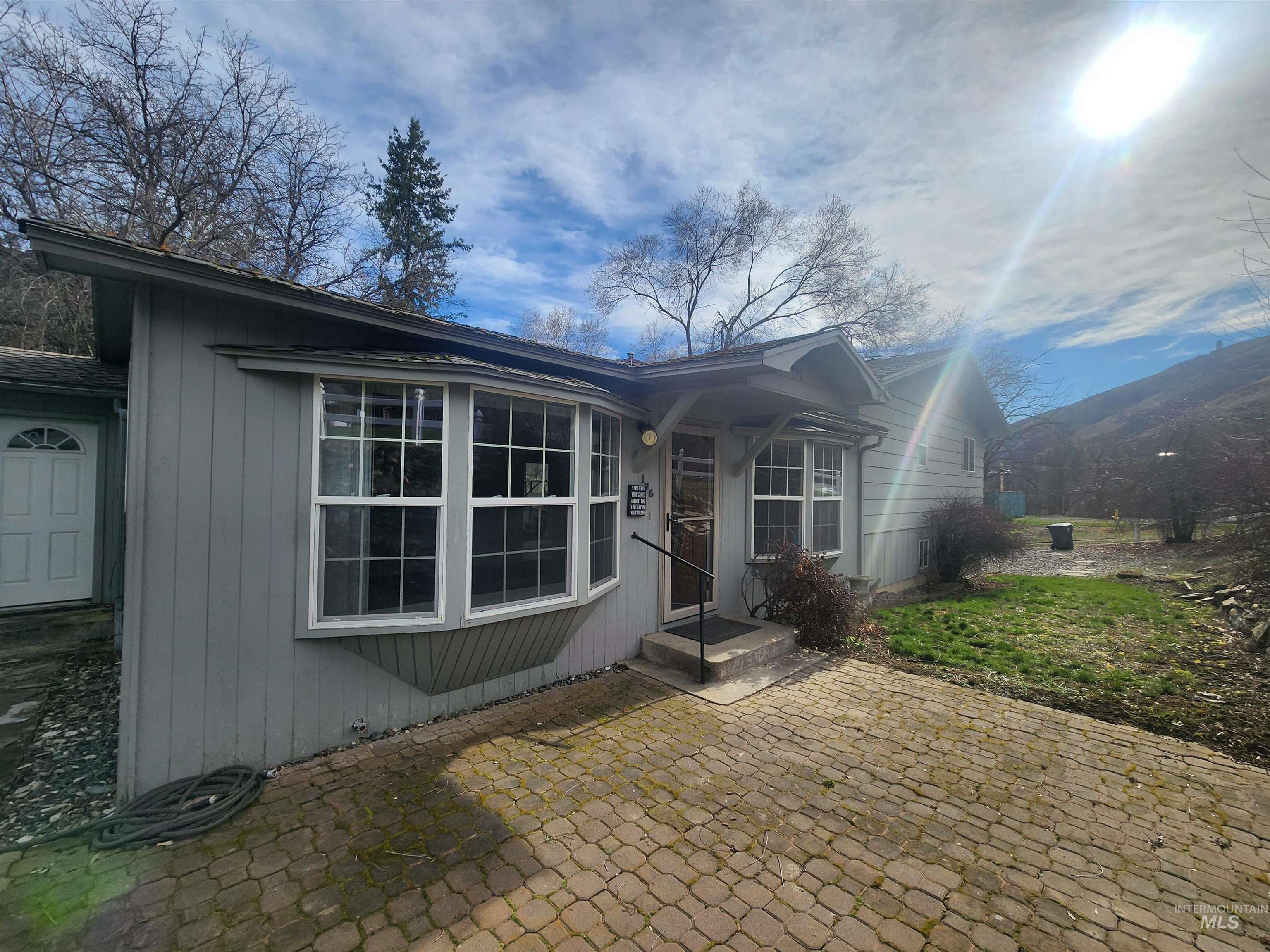 196 Main St., Juliaetta, Idaho 83535, 3 Bedrooms, 2 Bathrooms, Residential For Sale, Price $359,900, 98976528