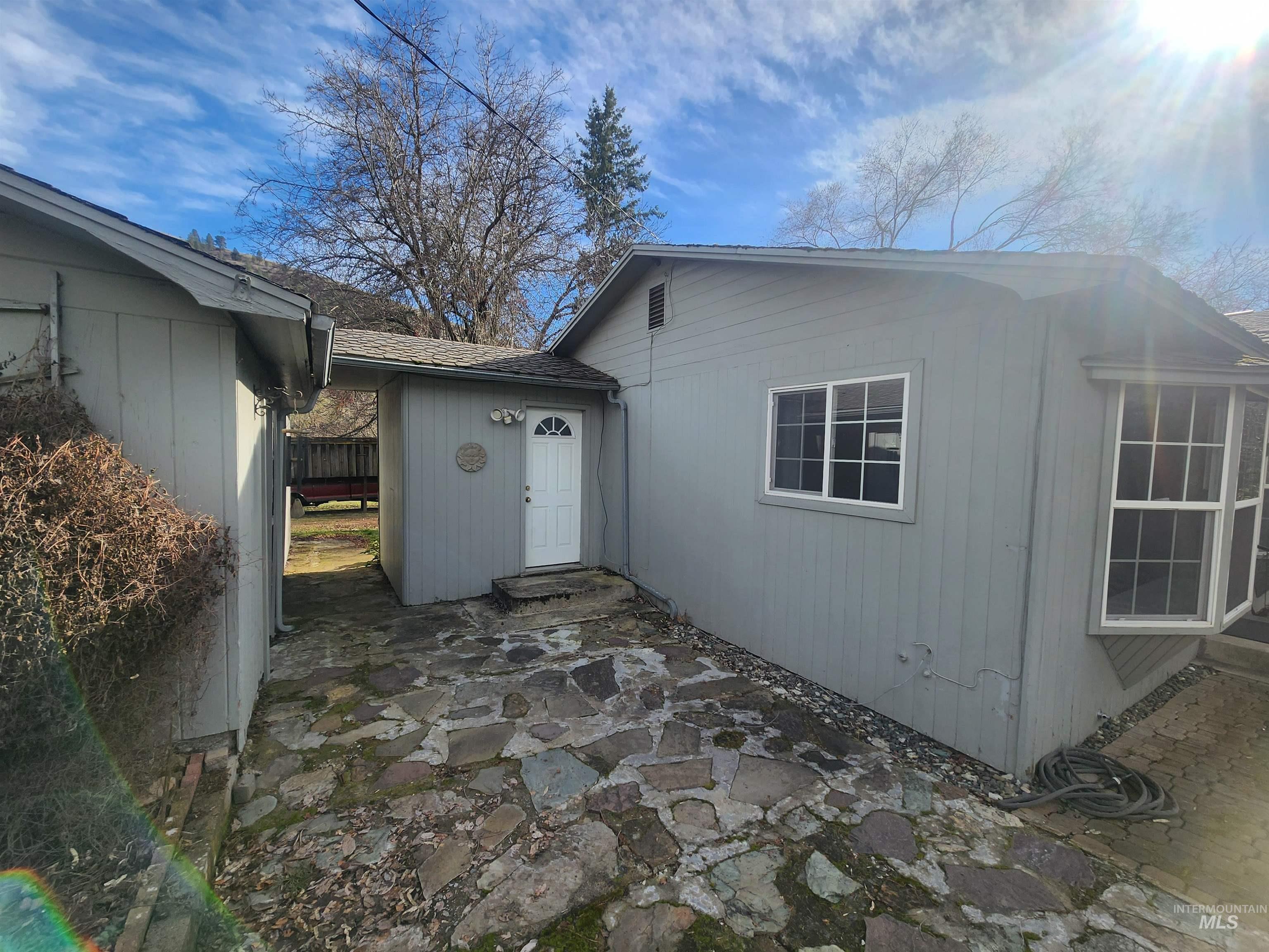 196 Main St., Juliaetta, Idaho 83535, 3 Bedrooms, 2 Bathrooms, Residential For Sale, Price $359,900, 98976528