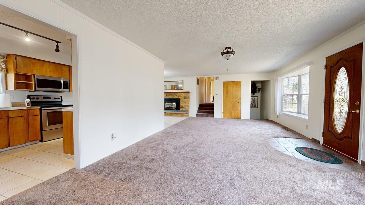 196 Main St., Juliaetta, Idaho 83535, 3 Bedrooms, 2 Bathrooms, Residential For Sale, Price $359,900, 98976528