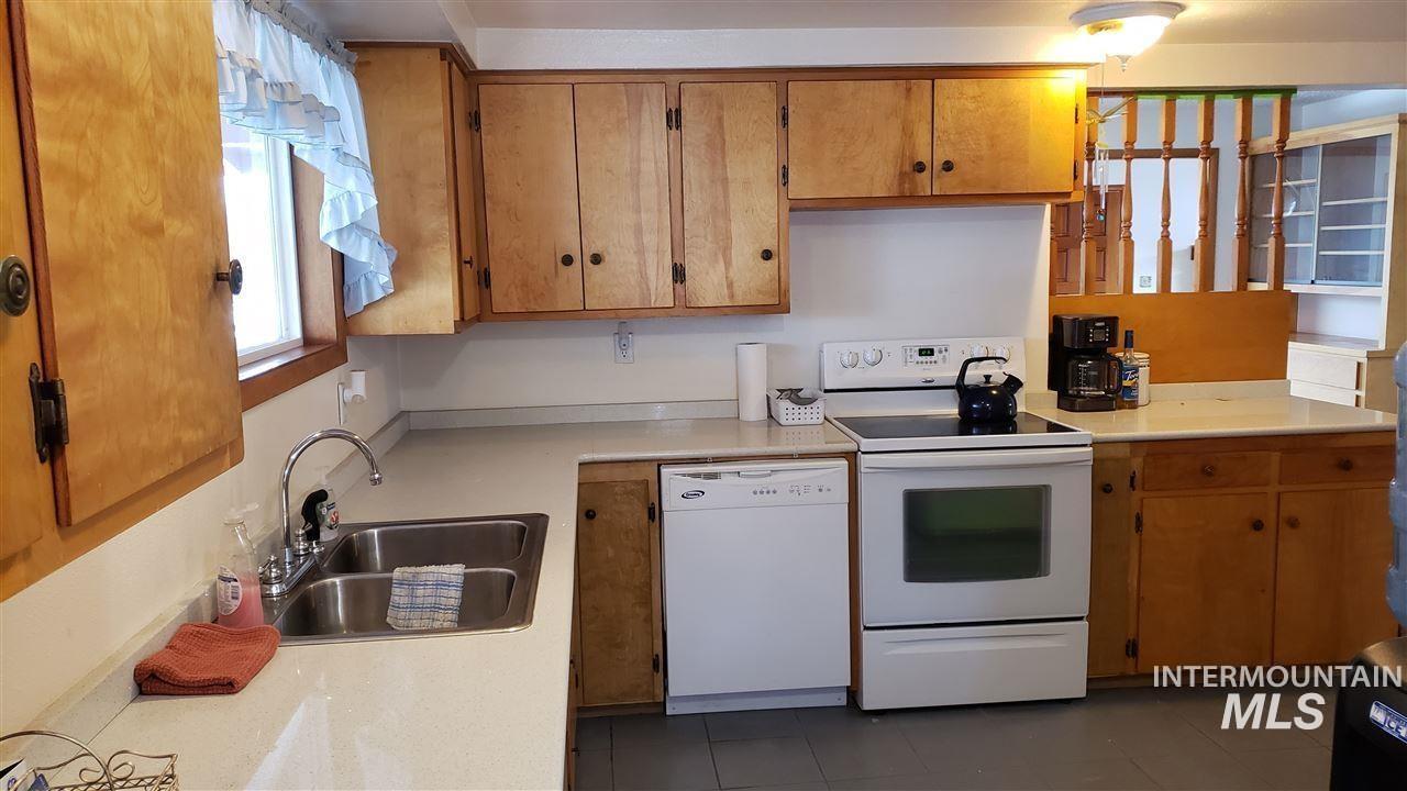 710 Idaho St, Kamiah, Idaho 83536, 4 Bedrooms, 2 Bathrooms, Residential For Sale, Price $305,000, 98976532