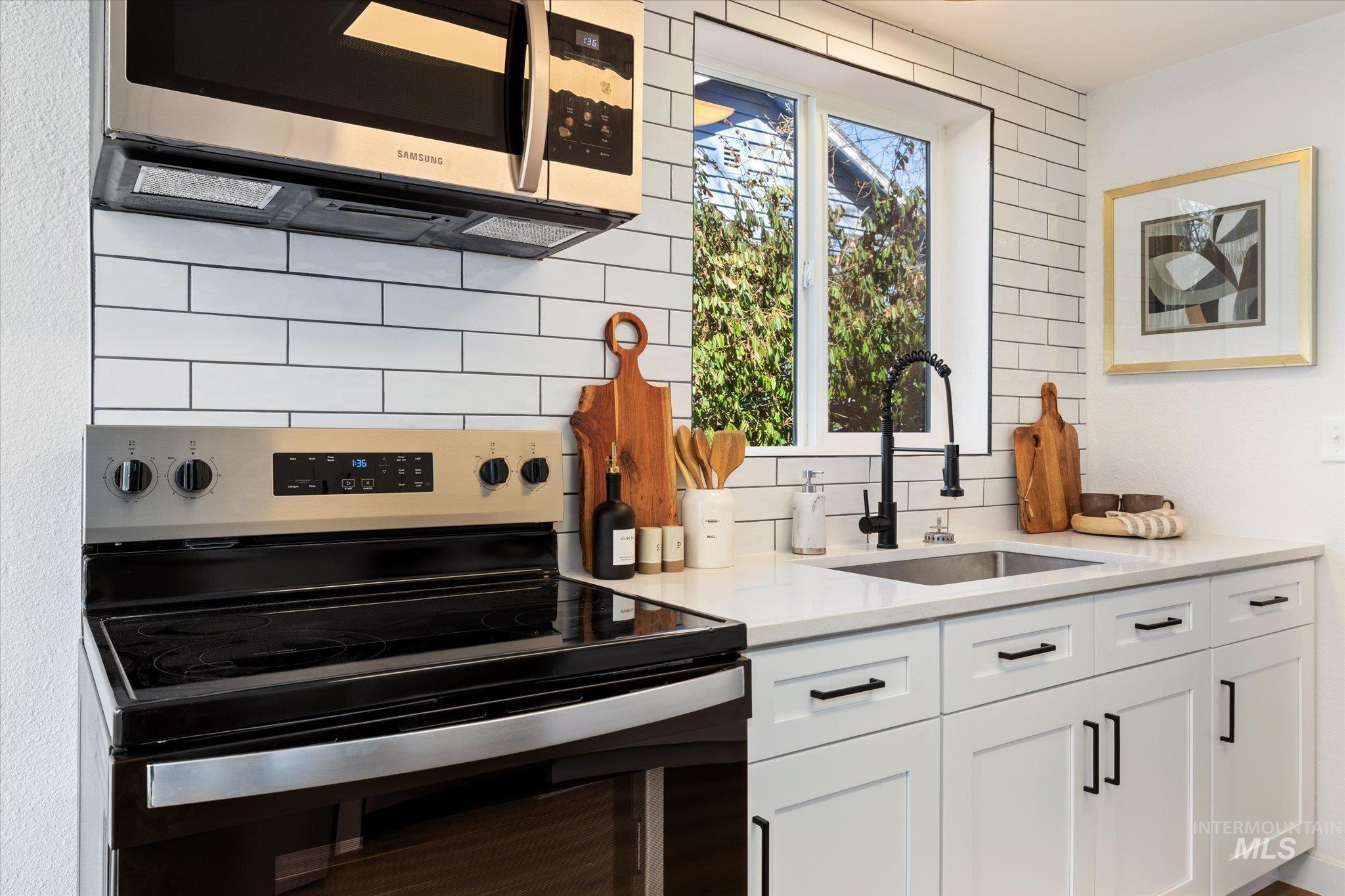 455 S 2nd E, Mountain Home, Idaho 83647, 4 Bedrooms, 1.5 Bathrooms, Residential For Sale, Price $289,000, 98976533