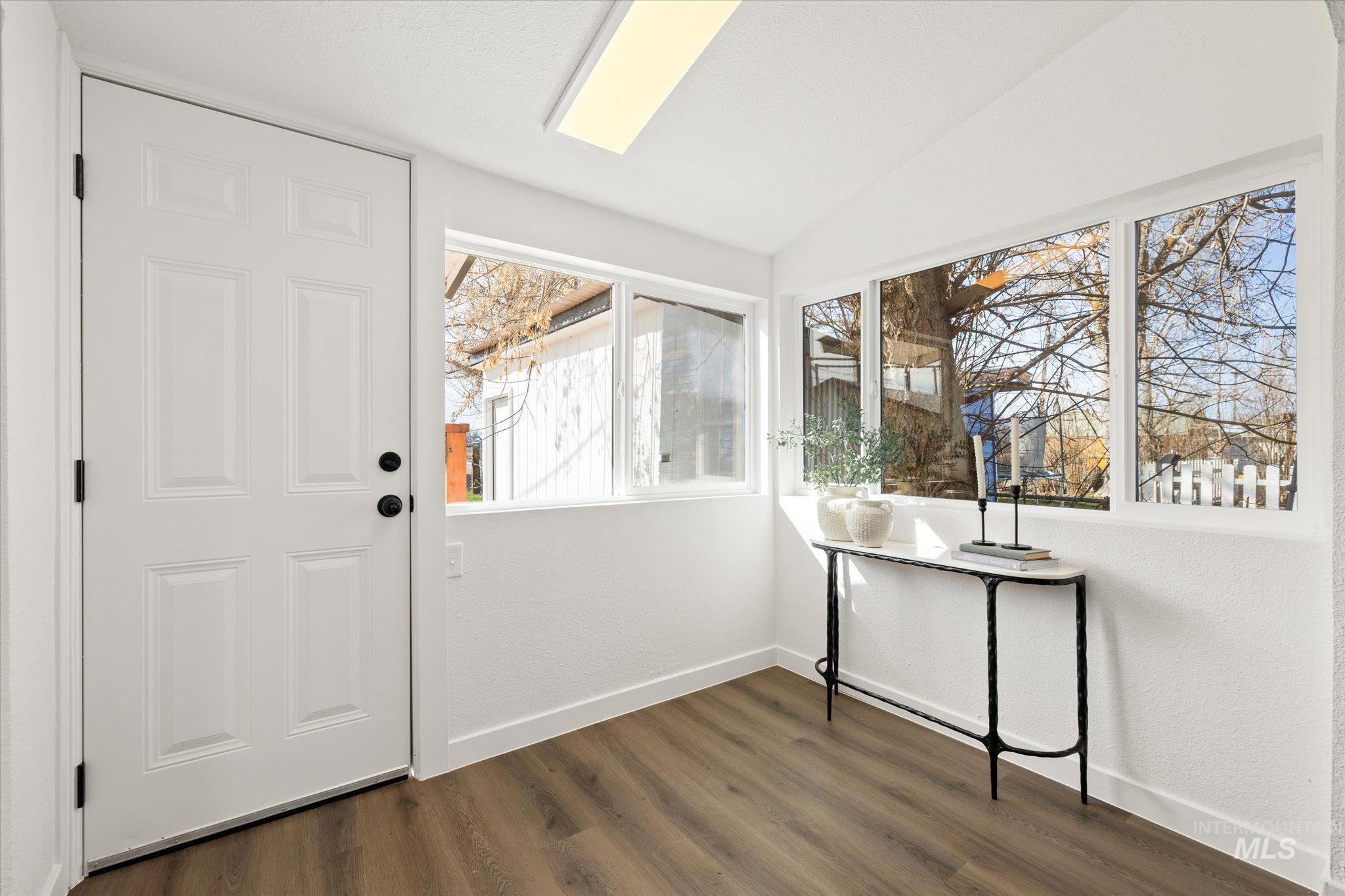 455 S 2nd E, Mountain Home, Idaho 83647, 4 Bedrooms, 1.5 Bathrooms, Residential For Sale, Price $289,000, 98976533