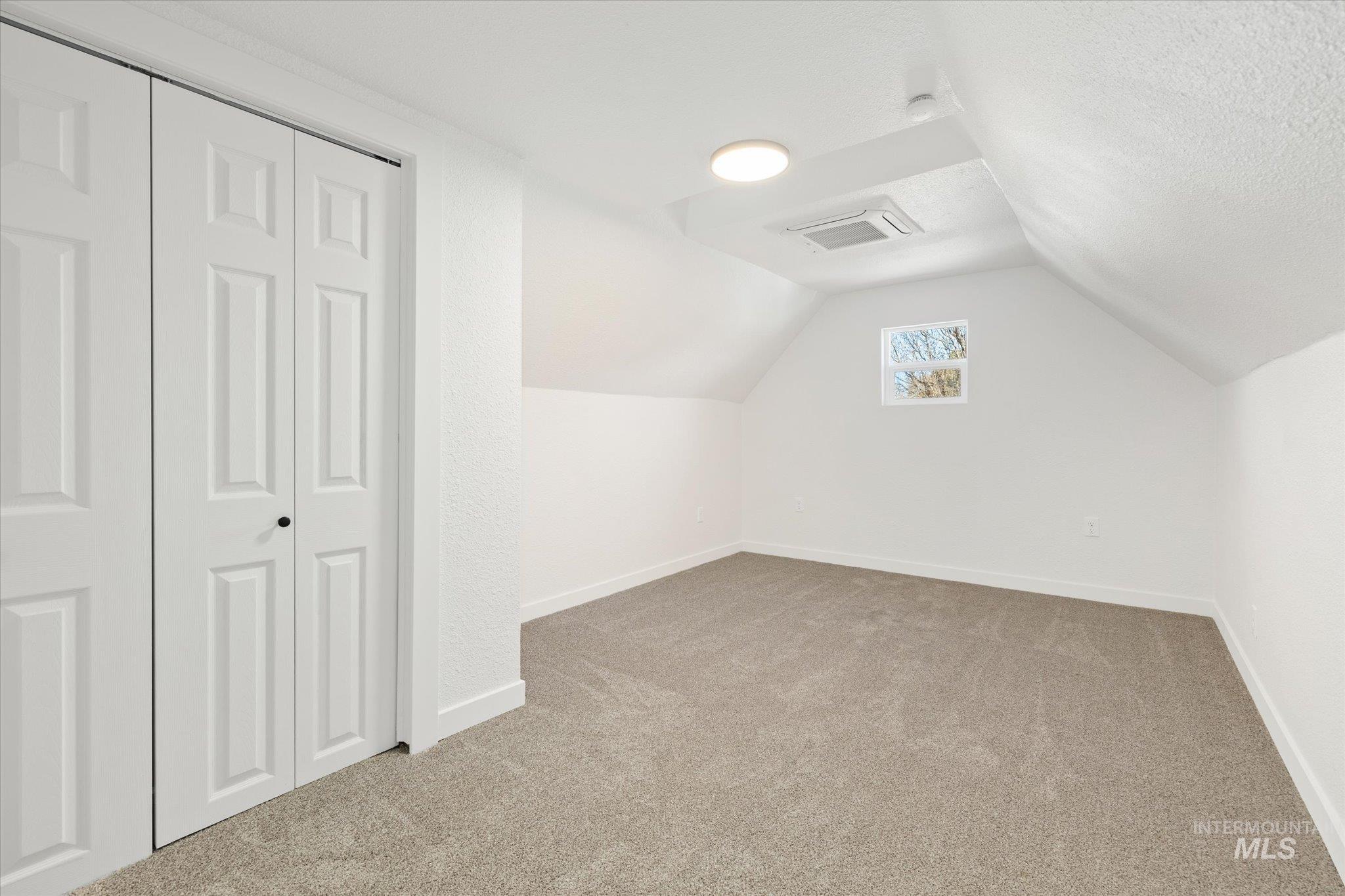 455 S 2nd E, Mountain Home, Idaho 83647, 4 Bedrooms, 1.5 Bathrooms, Residential For Sale, Price $289,000, 98976533