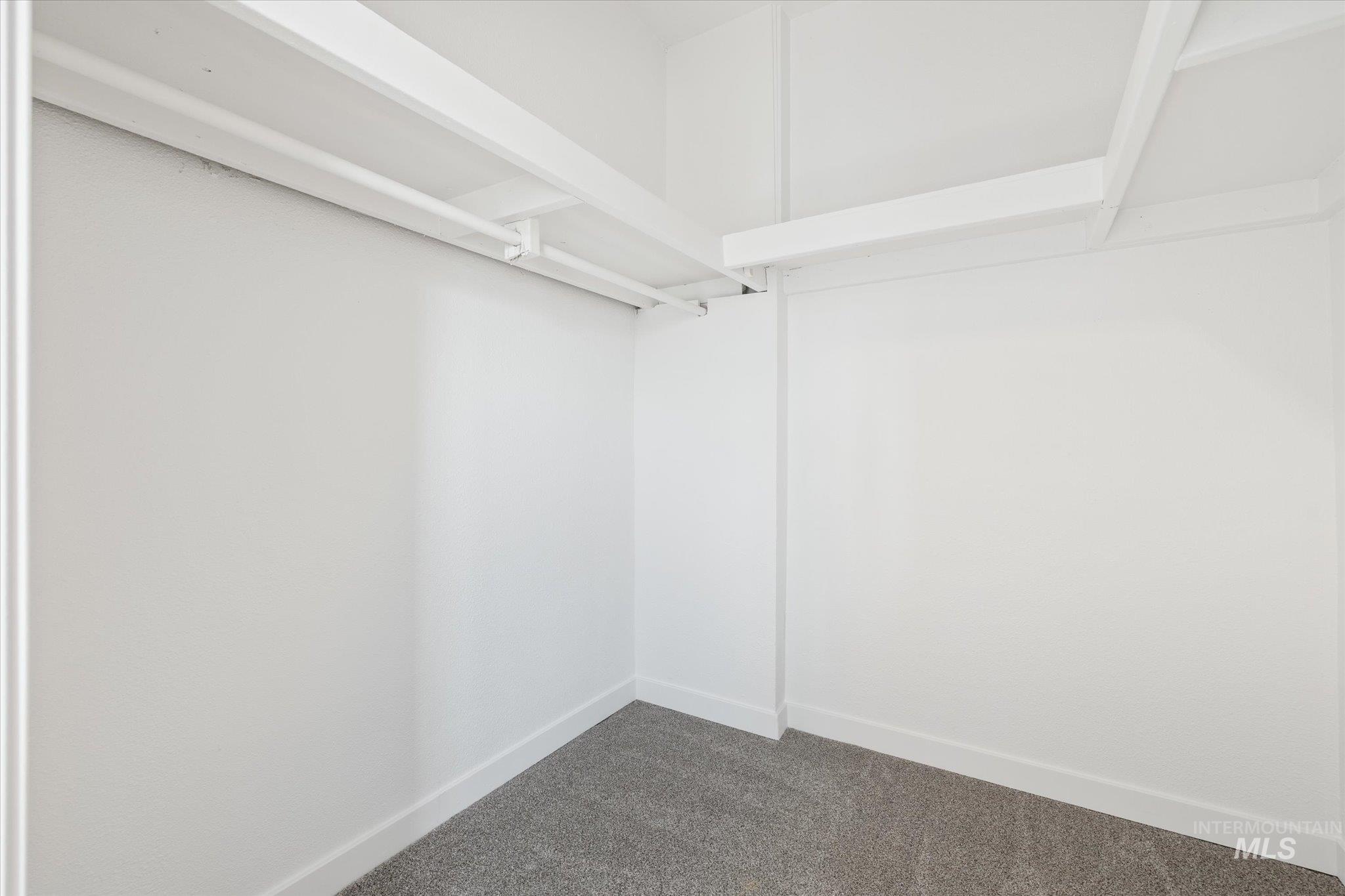 455 S 2nd E, Mountain Home, Idaho 83647, 4 Bedrooms, 1.5 Bathrooms, Residential For Sale, Price $289,000, 98976533