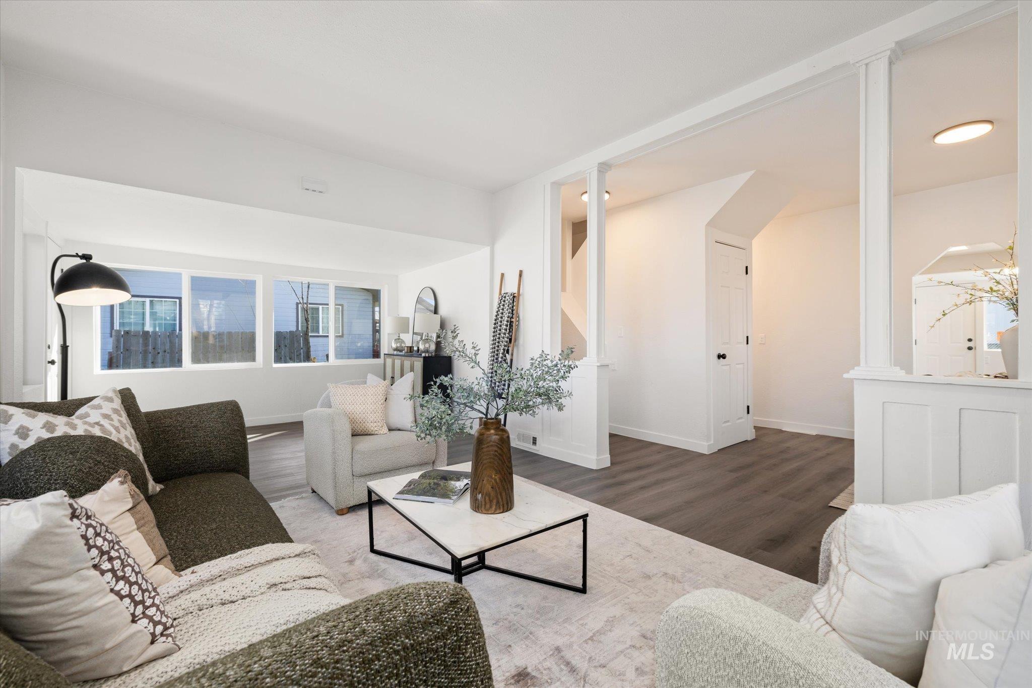 455 S 2nd E, Mountain Home, Idaho 83647, 4 Bedrooms, 1.5 Bathrooms, Residential For Sale, Price $289,000, 98976533