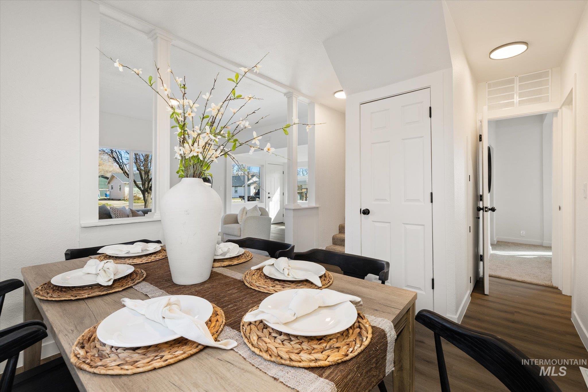 455 S 2nd E, Mountain Home, Idaho 83647, 4 Bedrooms, 1.5 Bathrooms, Residential For Sale, Price $289,000, 98976533