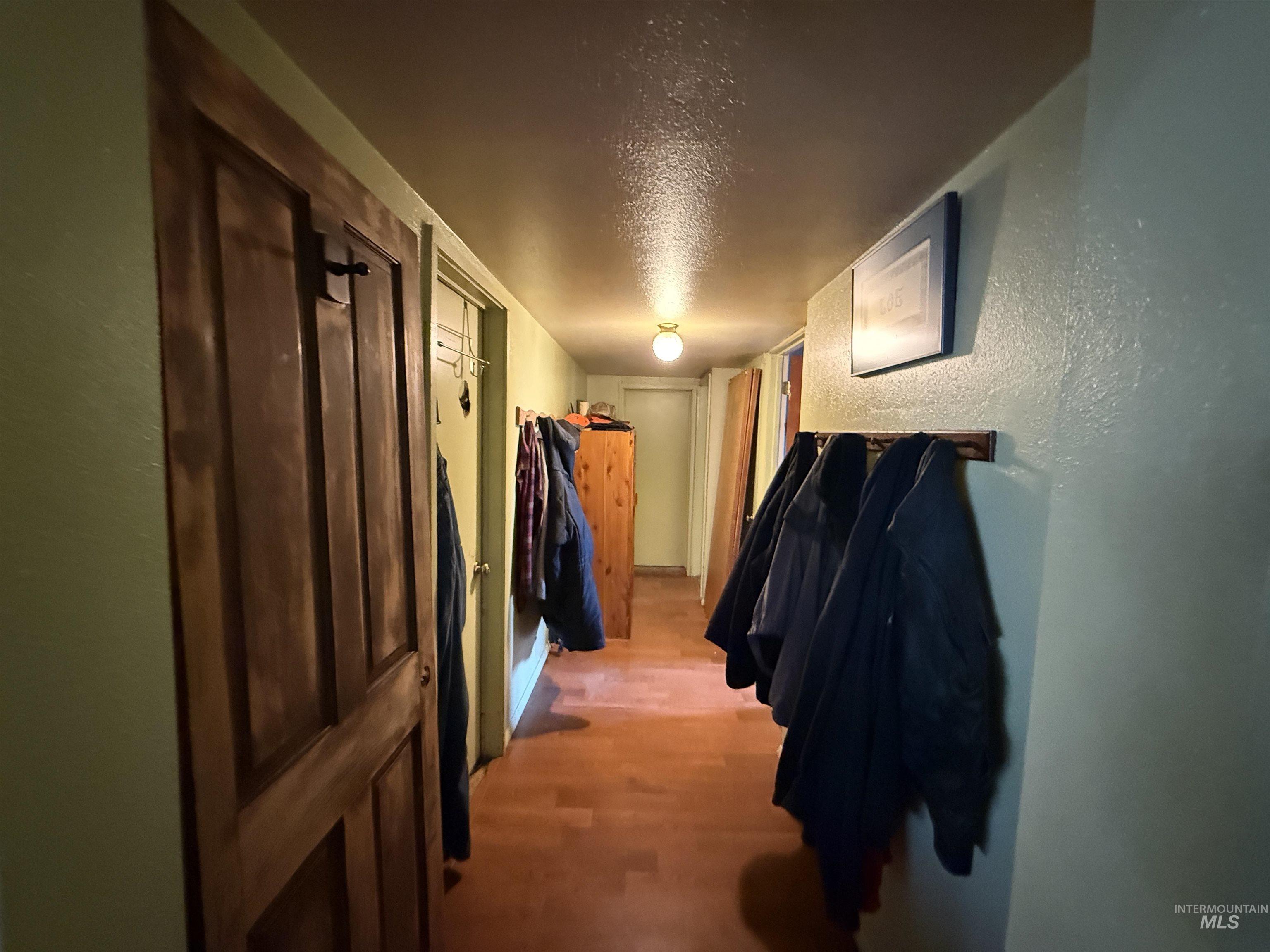 180 Bruneau, Hagerman, Idaho 83332, 3 Bedrooms, 1 Bathroom, Residential For Sale, Price $230,000, 98976535