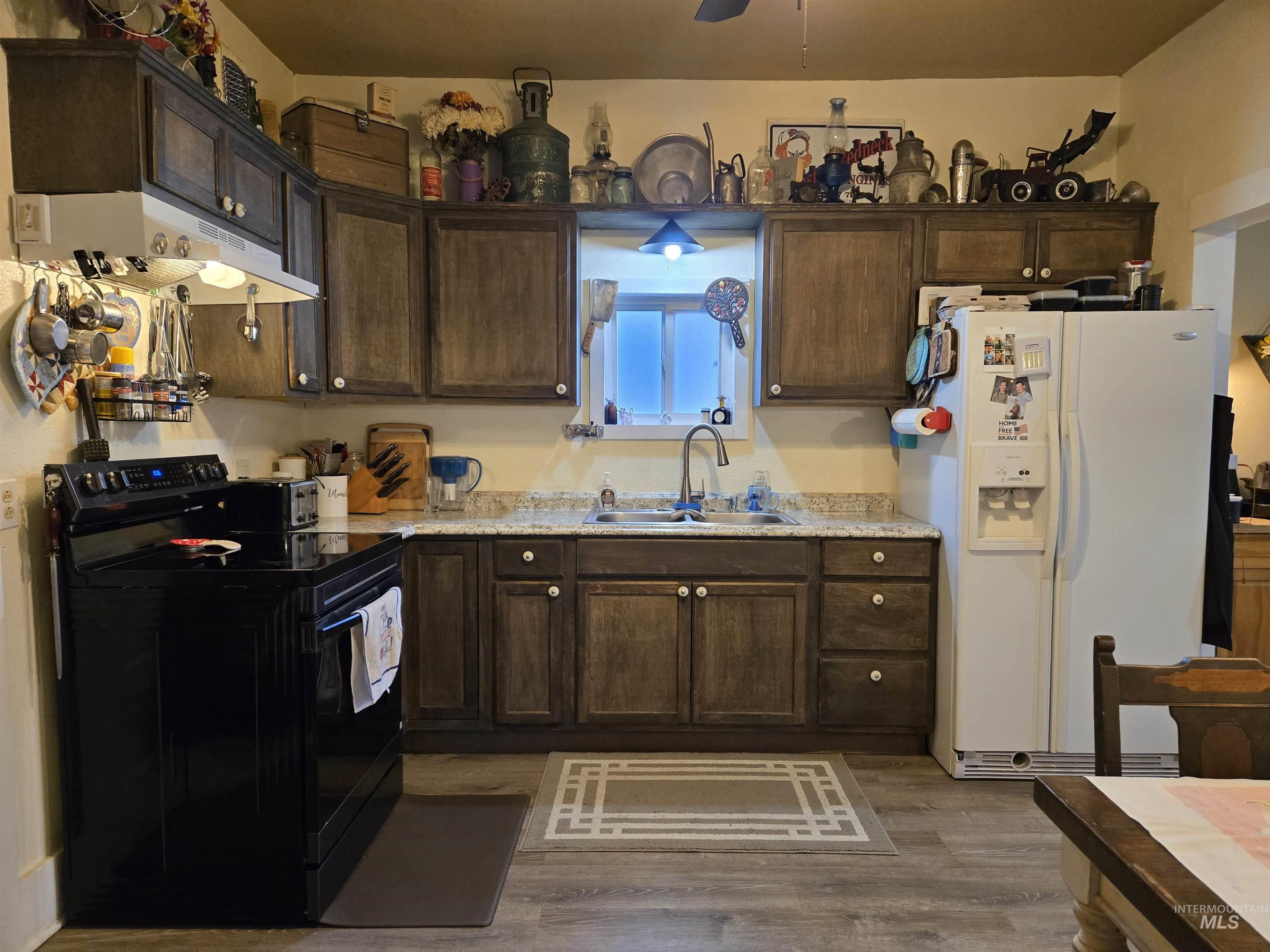 695 N Oregon Street, Ontario, Oregon 97914, 2 Bedrooms, 1 Bathroom, Residential For Sale, Price $195,000, 98976537