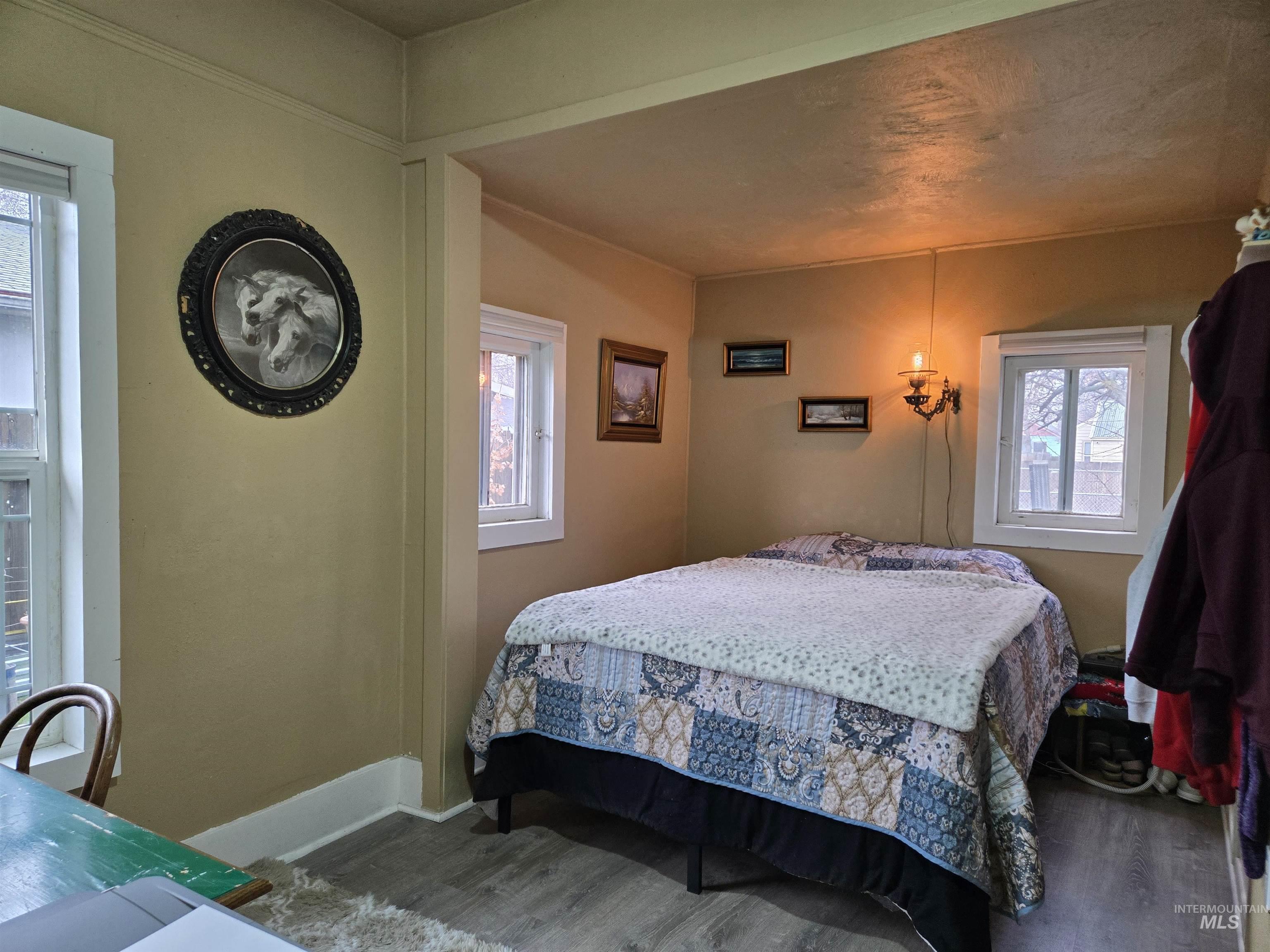 695 N Oregon Street, Ontario, Oregon 97914, 2 Bedrooms, 1 Bathroom, Residential For Sale, Price $195,000, 98976537